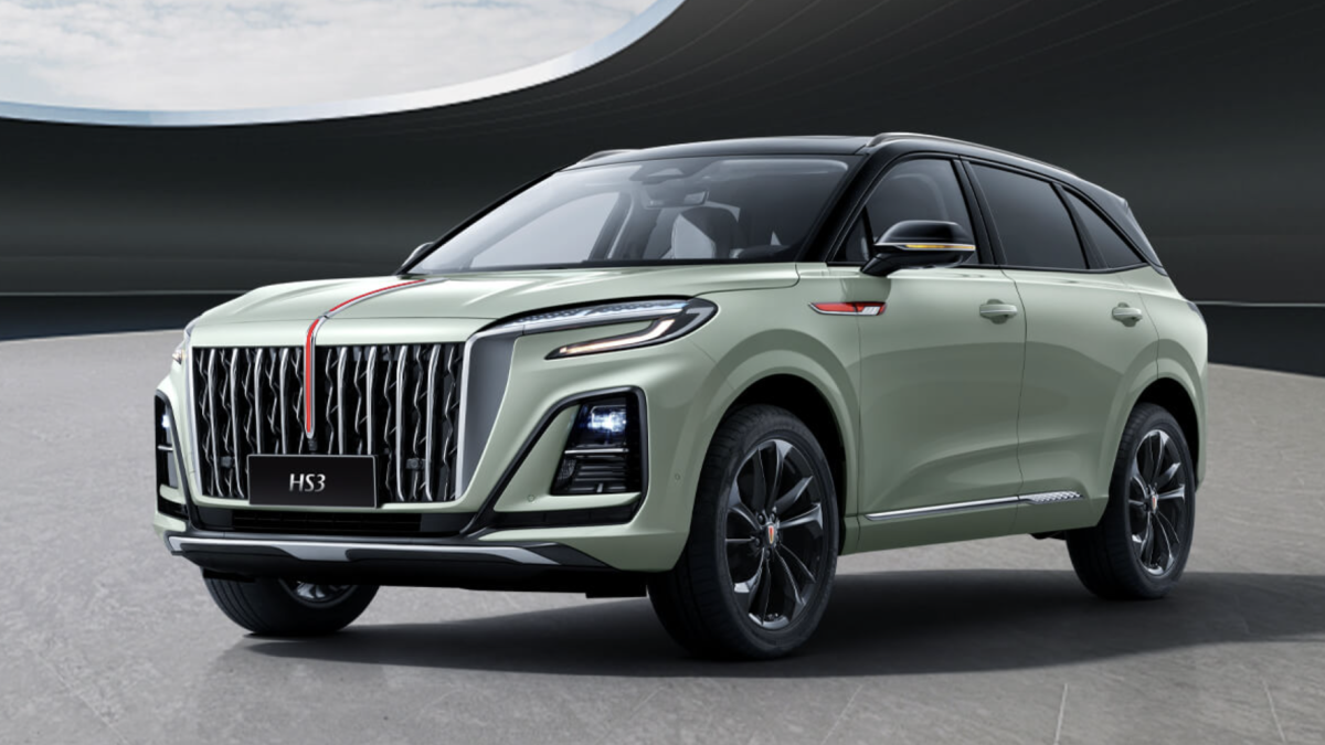Hongqi debutta in Italia con i Suv a benzina HS3 e HS5
