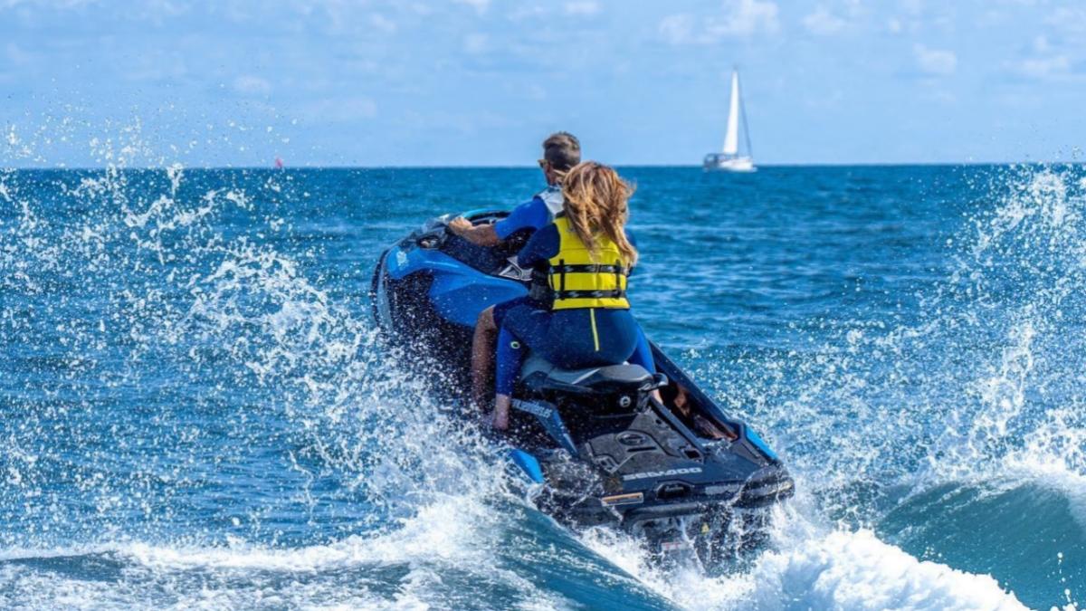 Moto d'acqua: categorie, norme, spiagge e patente