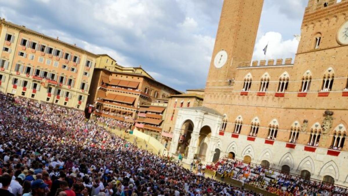 il palio di siena 232 del nicchio tittia domina ancora e fa tredici da Gazzetta.it il palio di siena 232 del nicchio tittia domina ancora e fa tredici