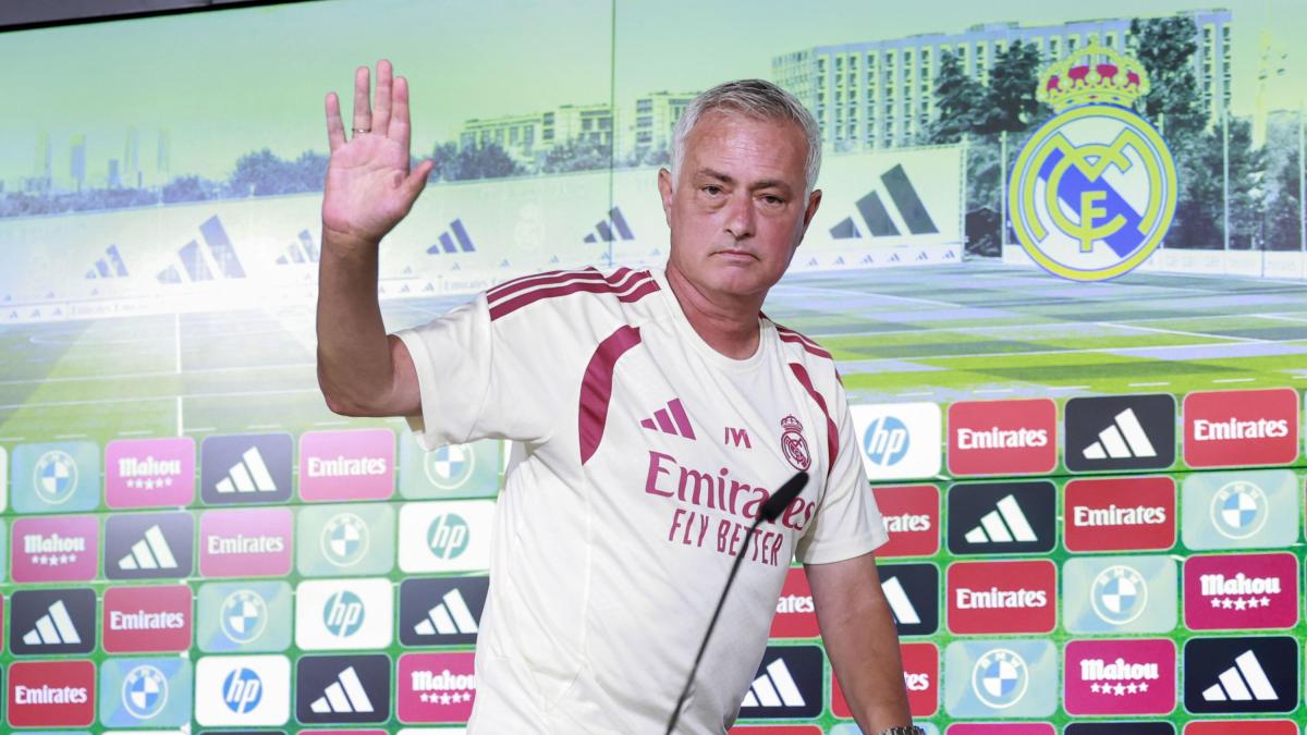 Mourinho: "Real, sono più tranquillo di 13 anni fa. Rodri? Sarebbe stato la ciliegina sulla torta"