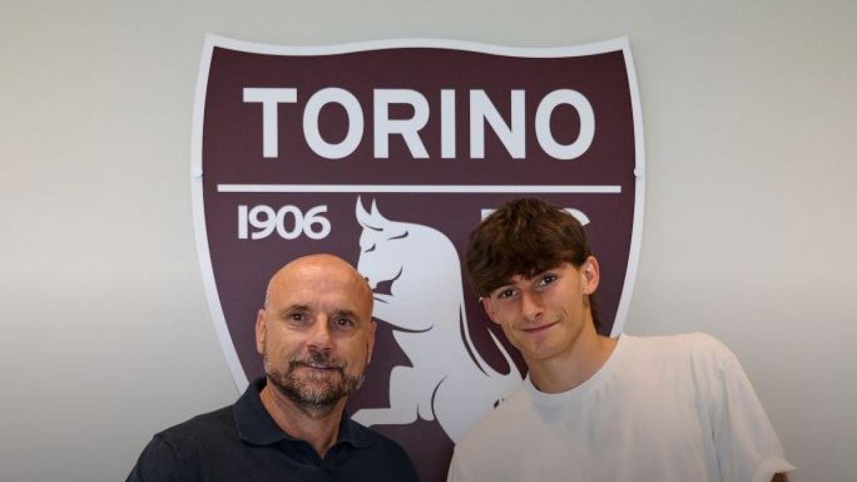 Torino, ufficiale l'arrivo di Fortini dalla Fiorentina