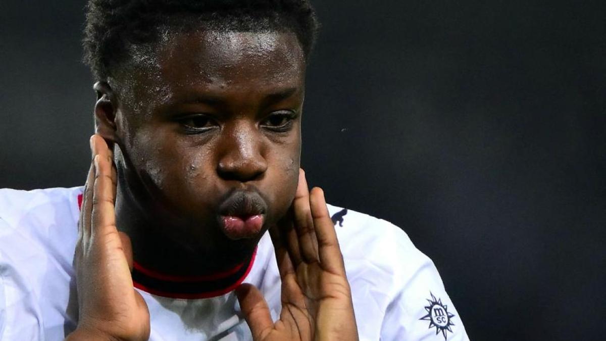 Il Milan comincia da Alpha. E ora chi toglie Cissè? "Gioca in A come al campetto"