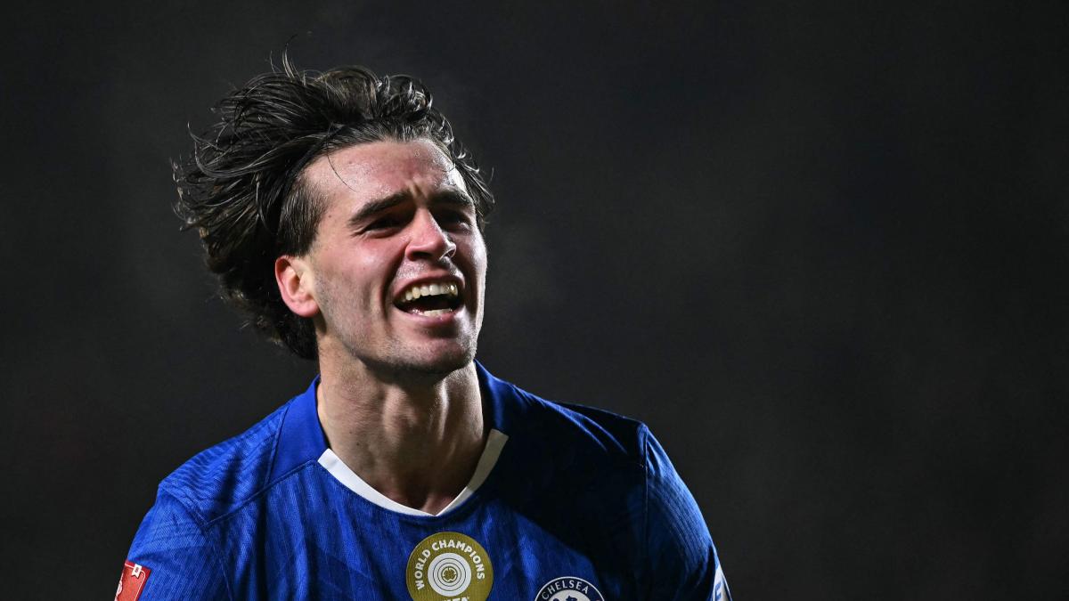 chi 232 marc guiu il nuovo obiettivo del napoli e le differenze con gabriel jesus da Gazzetta.it chi 232 marc guiu il nuovo obiettivo del napoli e le differenze con gabriel jesus