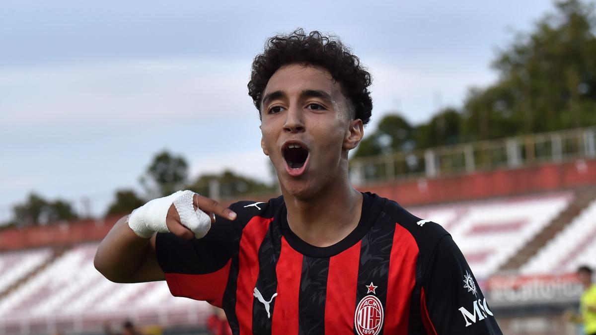 lo scudetto i gol a mani basse l allenamento con amorim l estate da sogno di jadid da Gazzetta.it lo scudetto i gol a mani basse l allenamento con amorim l estate da sogno di jadid