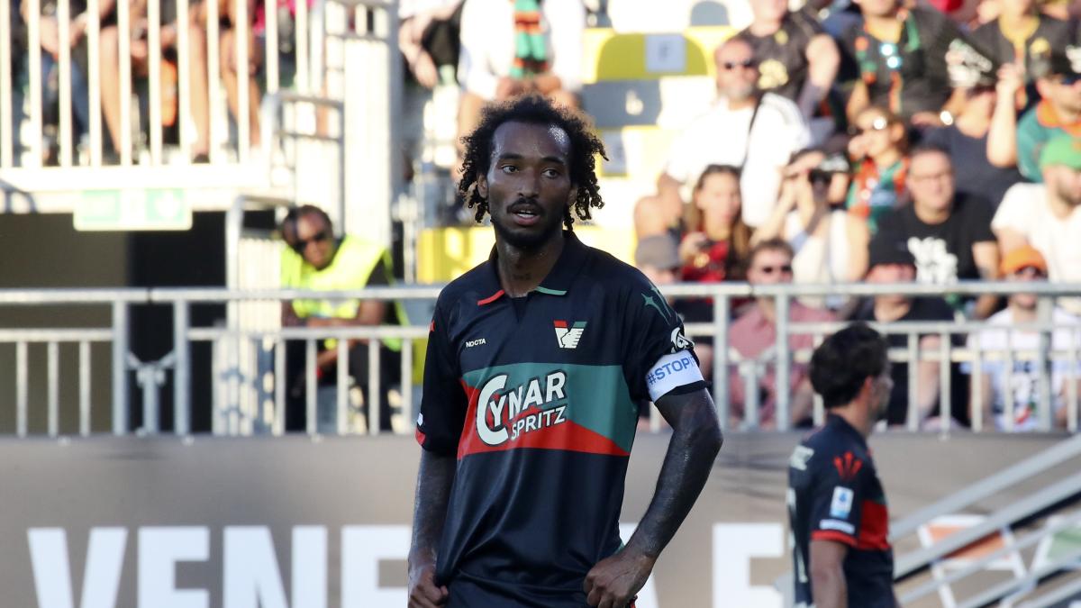 venezia busio ko contro la fiorentina problema ai flessori da Gazzetta.it venezia busio ko contro la fiorentina problema ai flessori