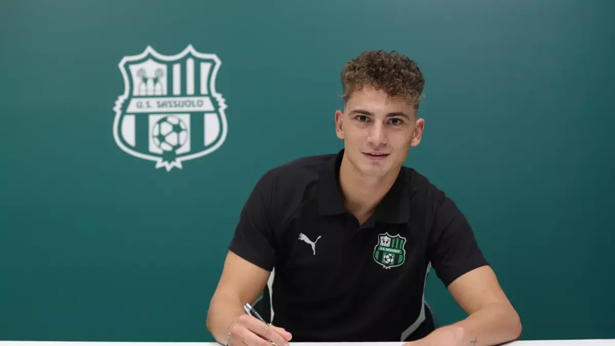 sebastiano esposito sassuolo ruolo quotazione fantacalcio e statistiche da Gazzetta.it sebastiano esposito sassuolo ruolo quotazione fantacalcio e statistiche