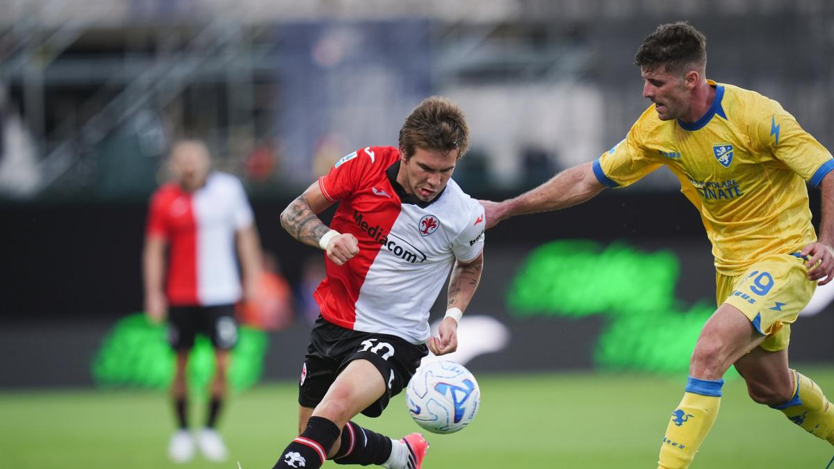Fiorentina centenary spoiled as Frosinone lead 2-0 live