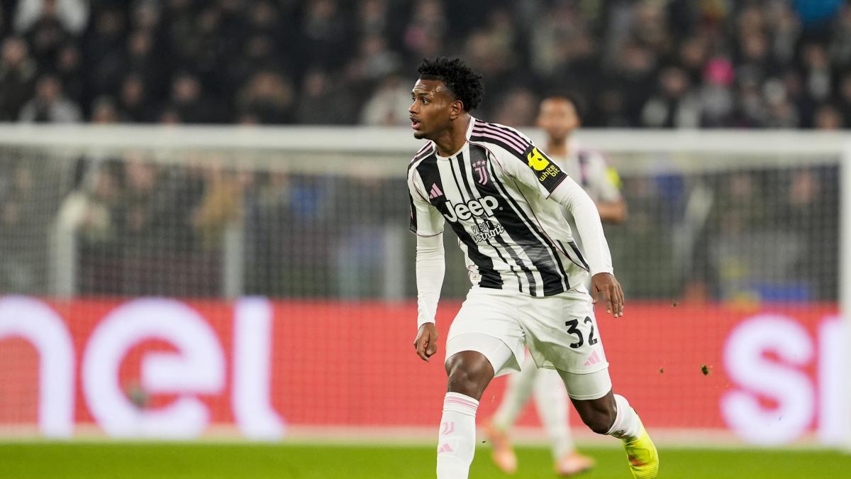 juventus si ferma anche cabal lesione di basso grado alla coscia sinistra da Gazzetta.it juventus si ferma anche cabal lesione di basso grado alla coscia sinistra