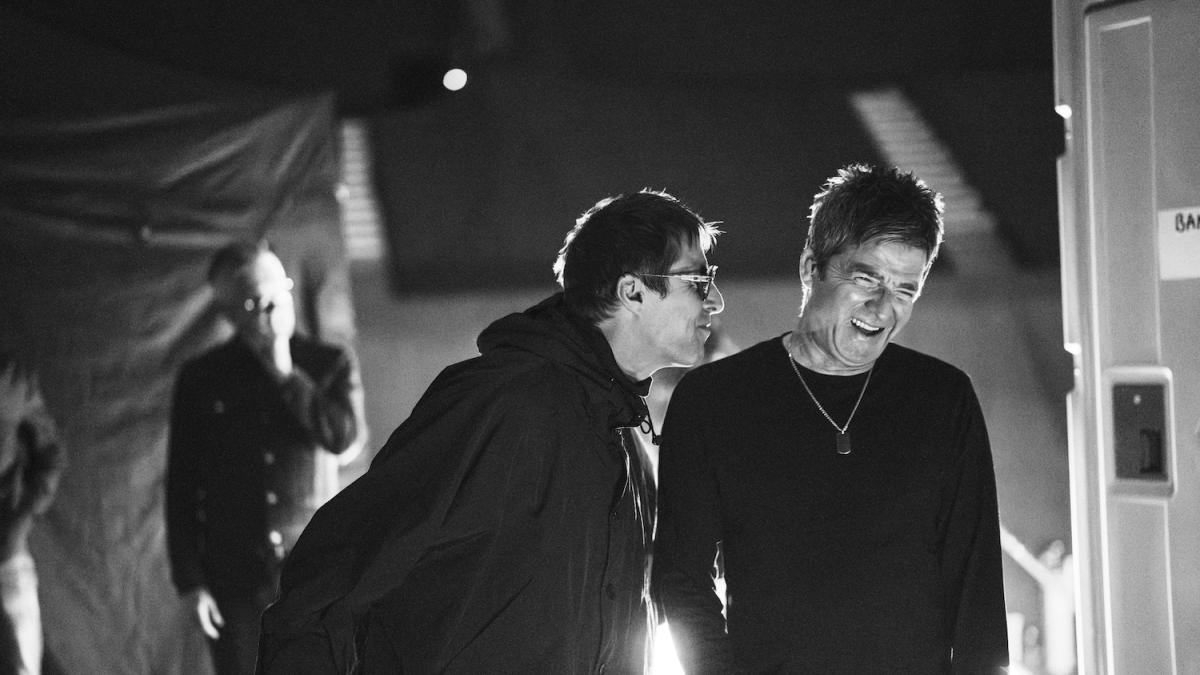 don t look back in anger al cinema il documentario sul tour di reunion degli oasis da Gazzetta.it don t look back in anger al cinema il documentario sul tour di reunion degli oasis