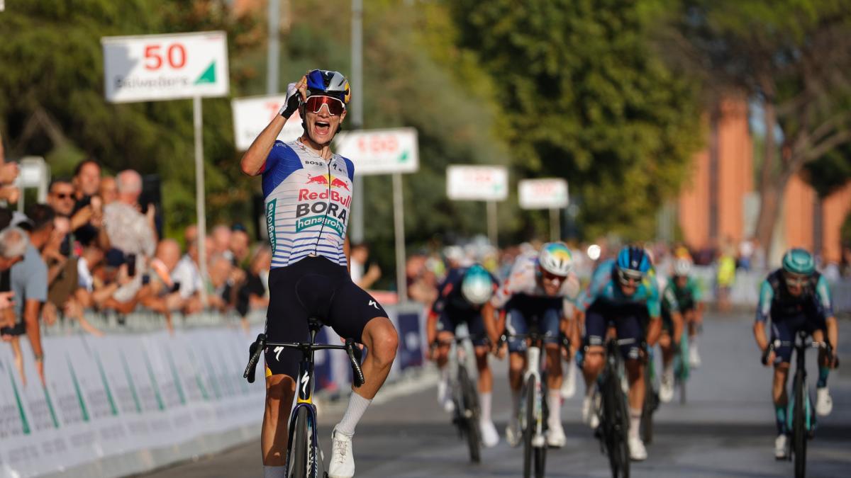 giro di toscana la firma di pellizzari bel segnale verso il mondiale da Gazzetta.it giro di toscana la firma di pellizzari bel segnale verso il mondiale