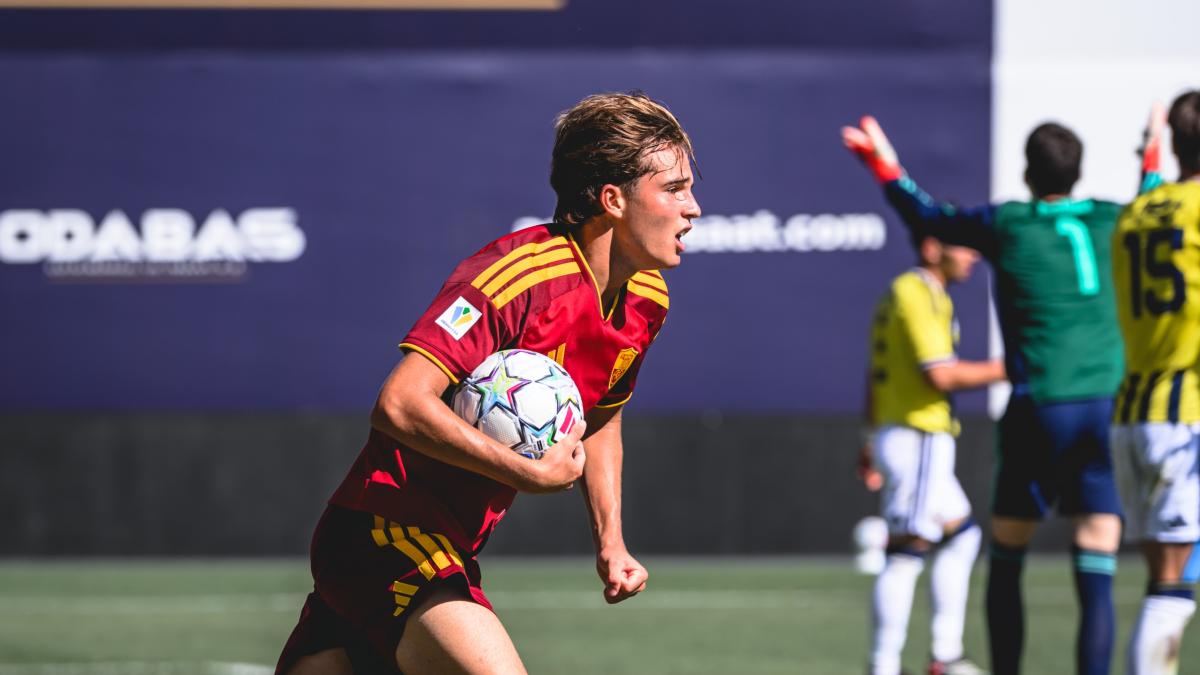 c 232 un paratici che spacca il figlio del ds viola trascina la roma alla rimonta sul fenerbahce da 2 0 a 2 4 da Gazzetta.it c 232 un paratici che spacca il figlio del ds viola trascina la roma alla rimonta sul fenerbahce da 2 0 a 2 4