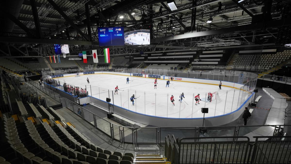nonnismo e presunti abusi sessuali ex giocatori di hockey fanno causa all universit224 del michigan da Gazzetta.it nonnismo e presunti abusi sessuali ex giocatori di hockey fanno causa all universit224 del michigan