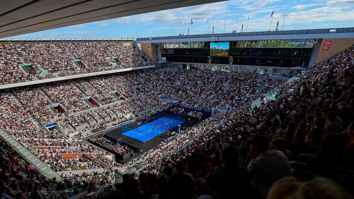 tutti pazzi per il padel da parigi a milano e buenos aires gli spalti registrano numeri da record da Gazzetta.it tutti pazzi per il padel da parigi a milano e buenos aires gli spalti registrano numeri da record