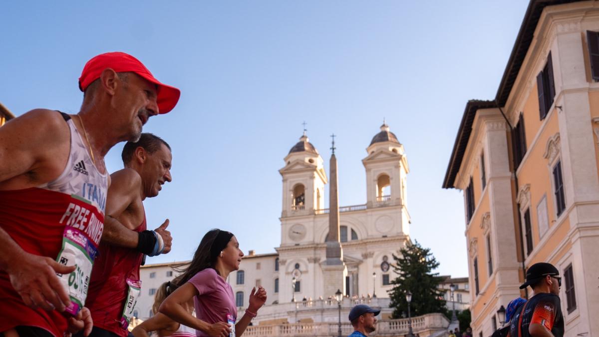 roma si scopre di corsa la wizz air rome half marathon disegna un museo a cielo aperto il percorso da Gazzetta.it roma si scopre di corsa la wizz air rome half marathon disegna un museo a cielo aperto il percorso