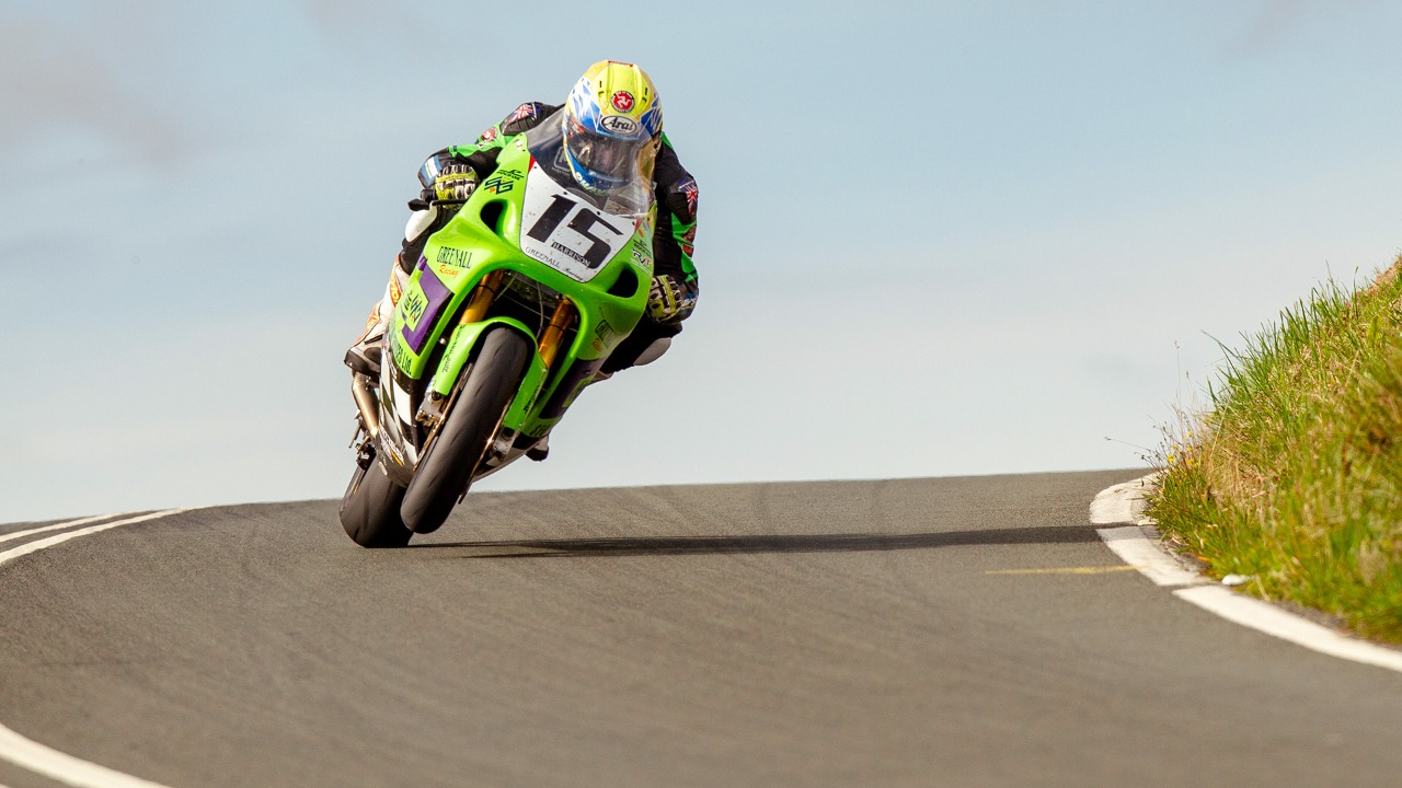 Manx GP, Classic Superbike: vince Rob Hodson | Gazzetta.it