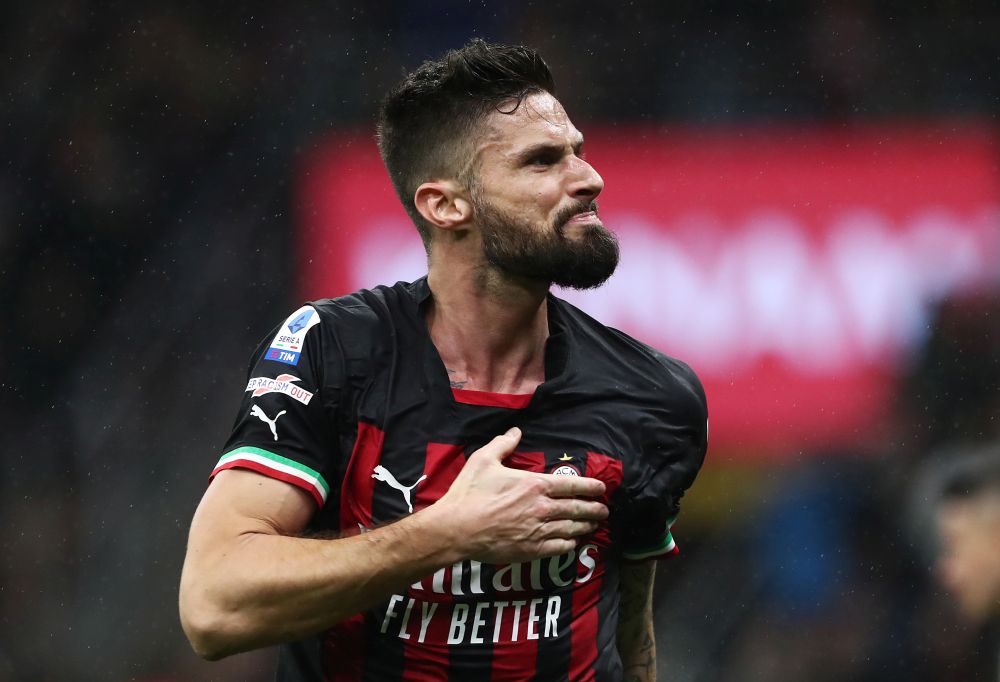 MILAN, ITALY - MARCH 13: Olivier Giroud of AC Milan celebrates after scoring the team's first goal during the Serie A match between AC Milan and Salernitana at Stadio Giuseppe Meazza on March 13, 2023 in Milan, Italy. (Photo by Marco Luzzani/Getty Images)