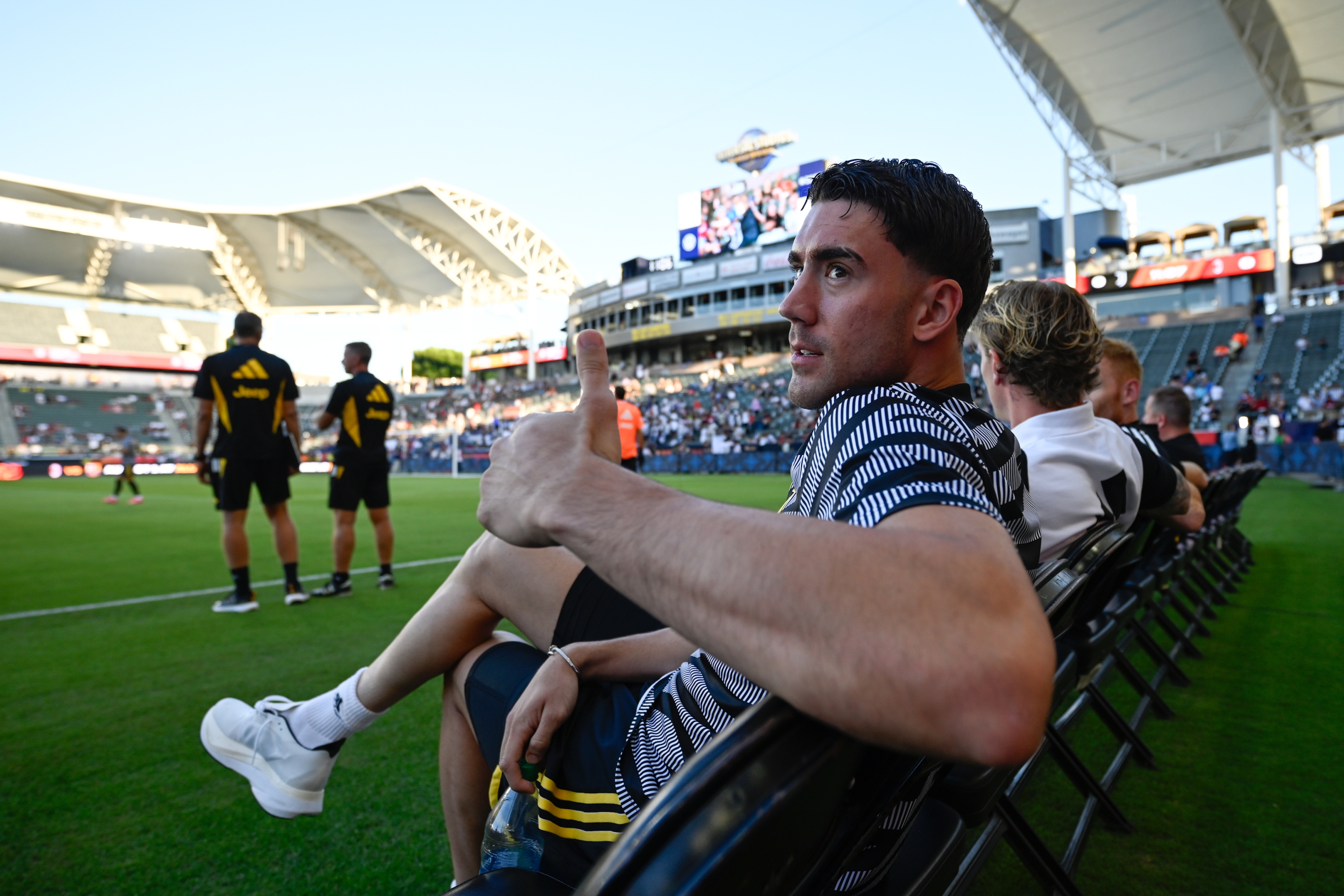 CARSON, CALIFORNIA - JULY 27: Dusan Vlahovic of Juventus gestures before the pre-season friendly match against AC Milan at Dignity Health Sports Park on July 27, 2023 in Carson, California. (Photo by Daniele Badolato - Juventus FC/Juventus FC via Getty Images)