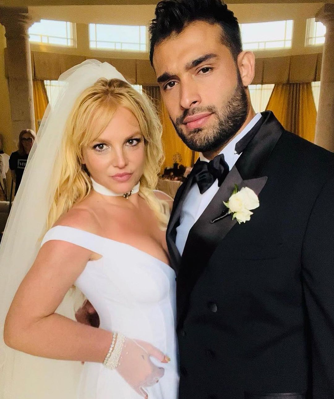 È finita tra Britney Spears e Sam Asghari: il marito della popstar ha chiesto il divorzio