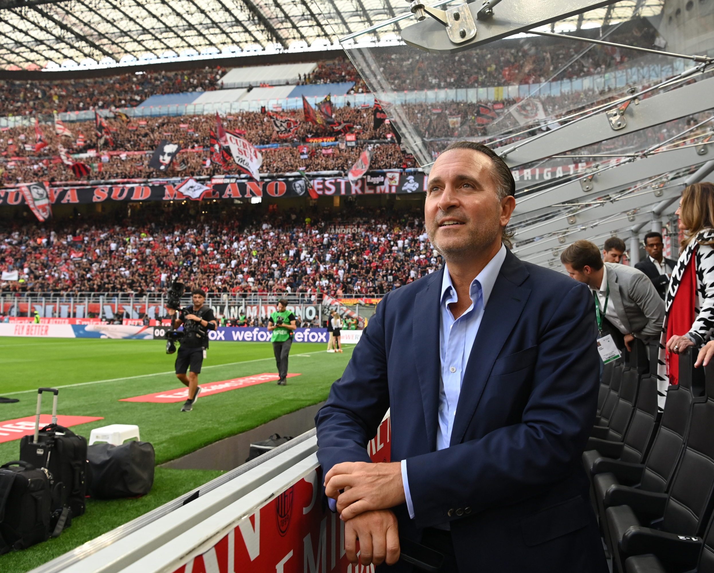 MILAN, ITALY - SEPTEMBER 03: Founder & Managing Partner at RedBird Capital Partners Gerry Cardinale looks on prior to the Serie A match between AC Milan and FC Internazionale at Stadio Giuseppe Meazza on September 03, 2022 in Milan, Italy. (Photo by Claudio Villa/AC Milan via Getty Images)