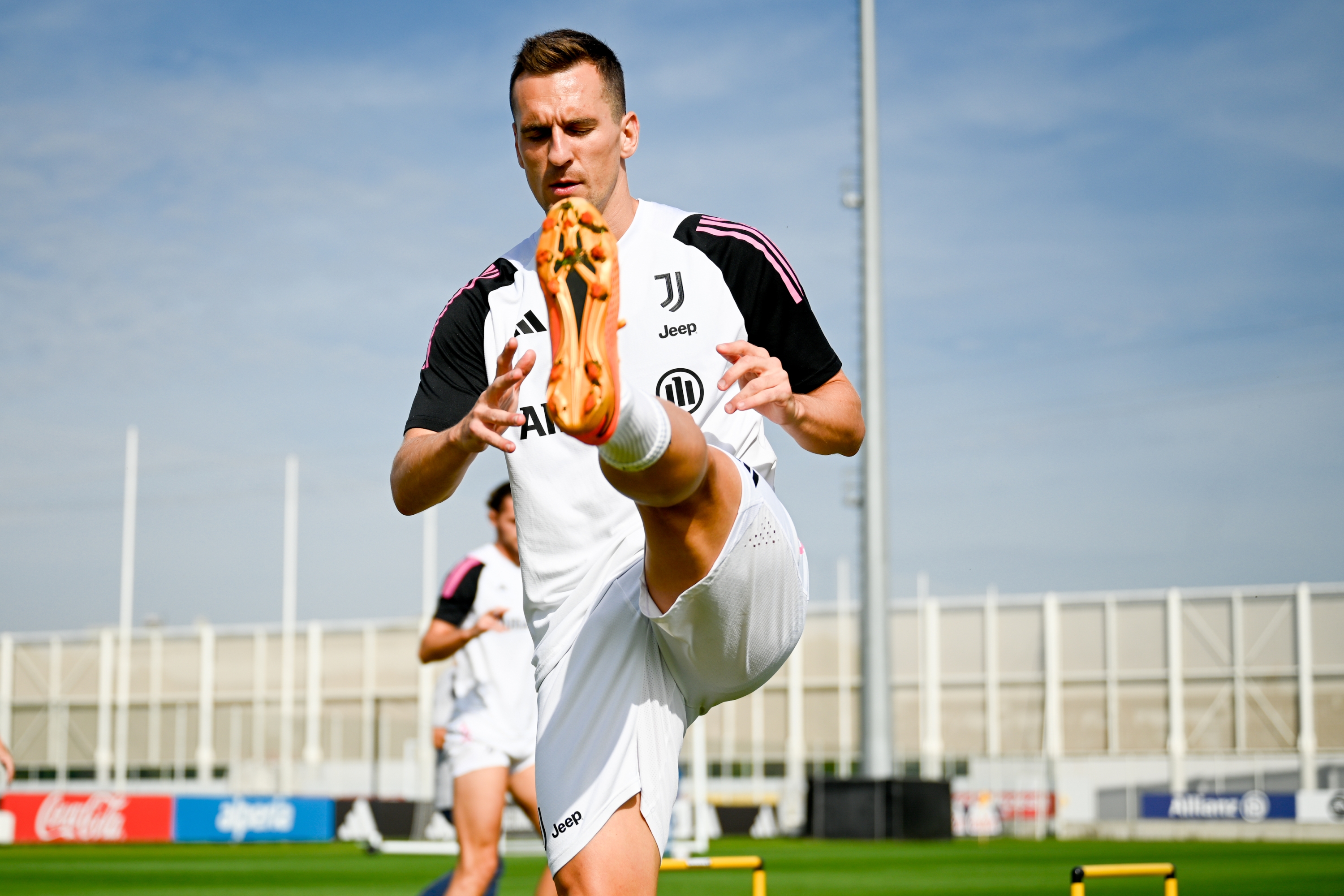 TURIN, ITALY - SEPTEMBER 28: Arkadiusz Krystian Milik of Juventus during a training session at JTC on September 28, 2023 in Turin, Italy. (Photo by Daniele Badolato - Juventus FC/Juventus FC via Getty Images)