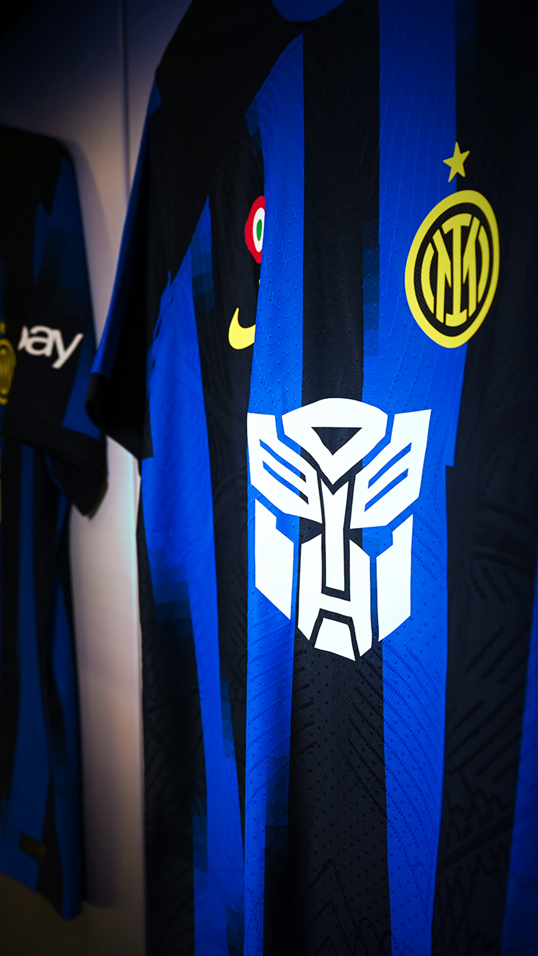 Inter, maglia speciale Transformers contro l'Udinese