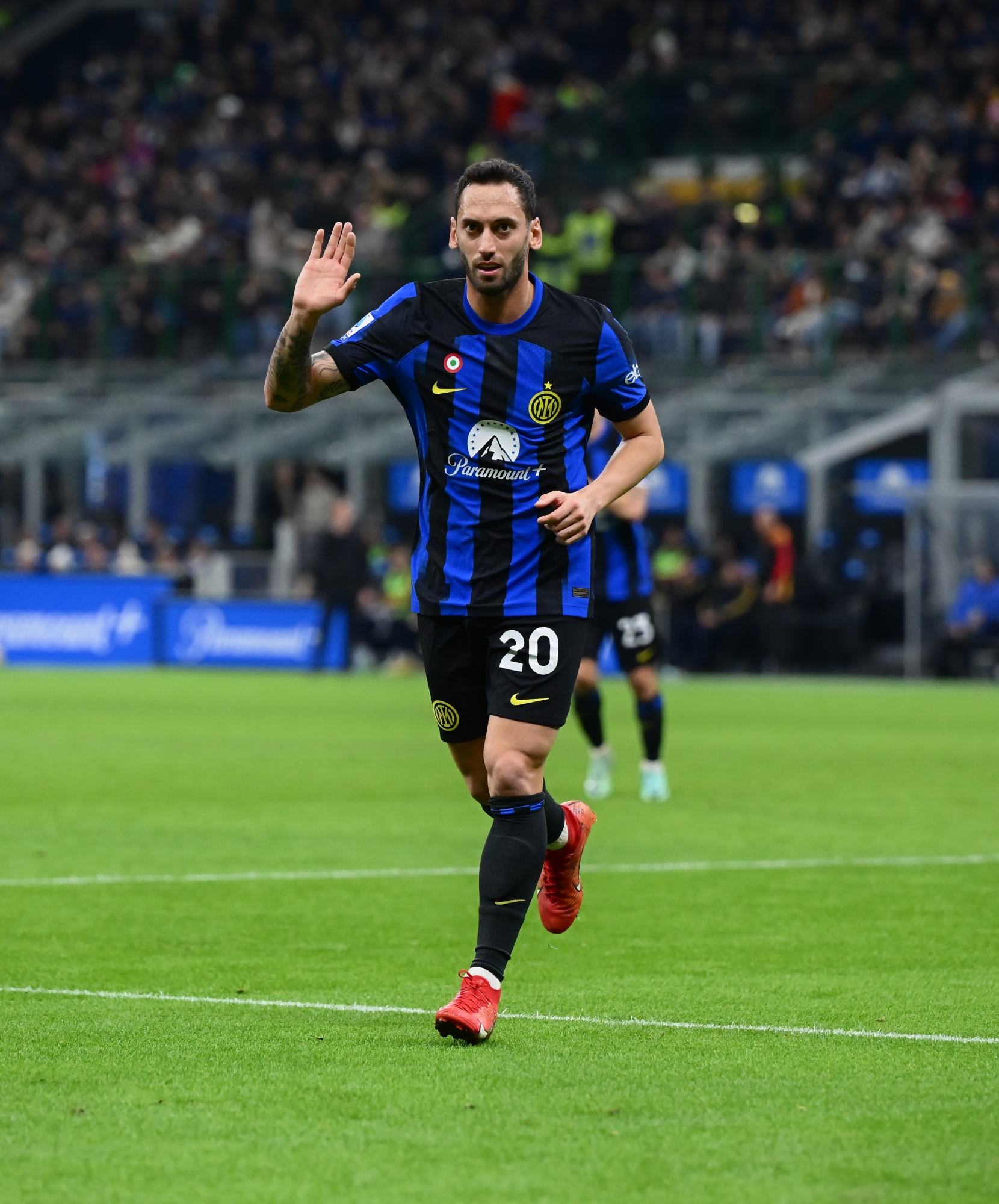 Inter, L'intervista A Calhanoglu: "Via Del Milan? Non Per Soldi ...