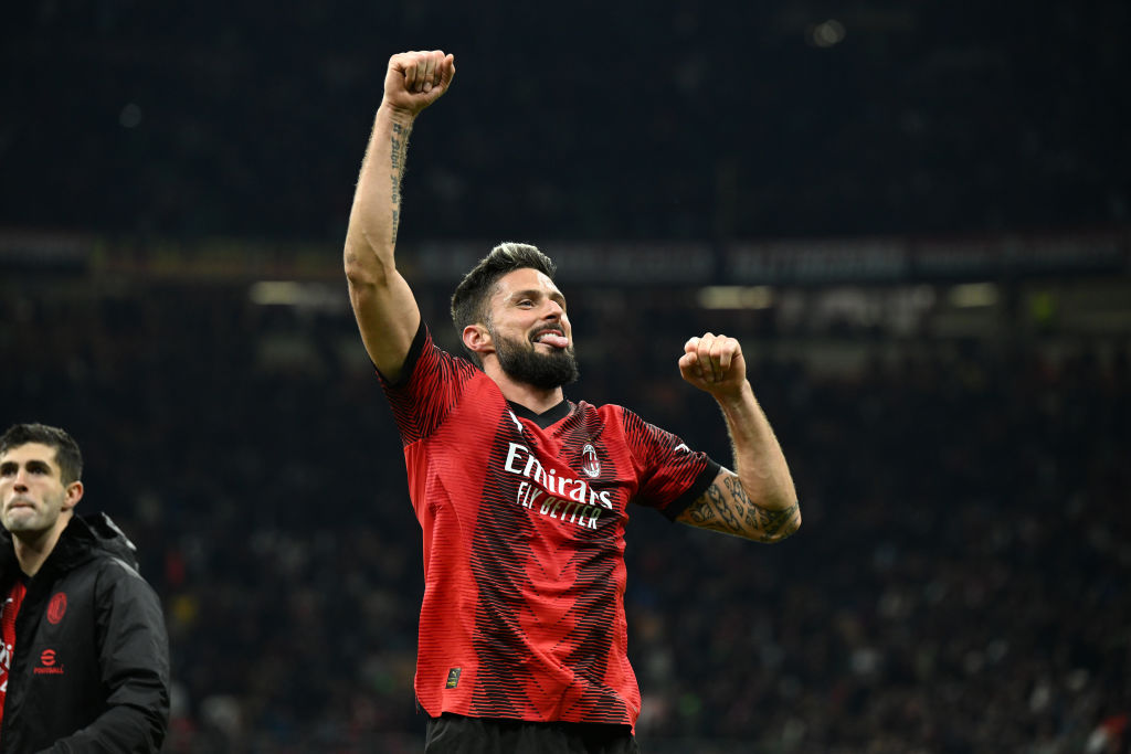 MILAN, ITALY - NOVEMBER 07: Olivier Giroud of AC Milan celebrates celebrates the win at the end of the UEFA Champions League match between AC Milan and Paris Saint-Germain at Stadio Giuseppe Meazza on November 07, 2023 in Milan, Italy. (Photo by Claudio Villa/AC Milan via Getty Images)