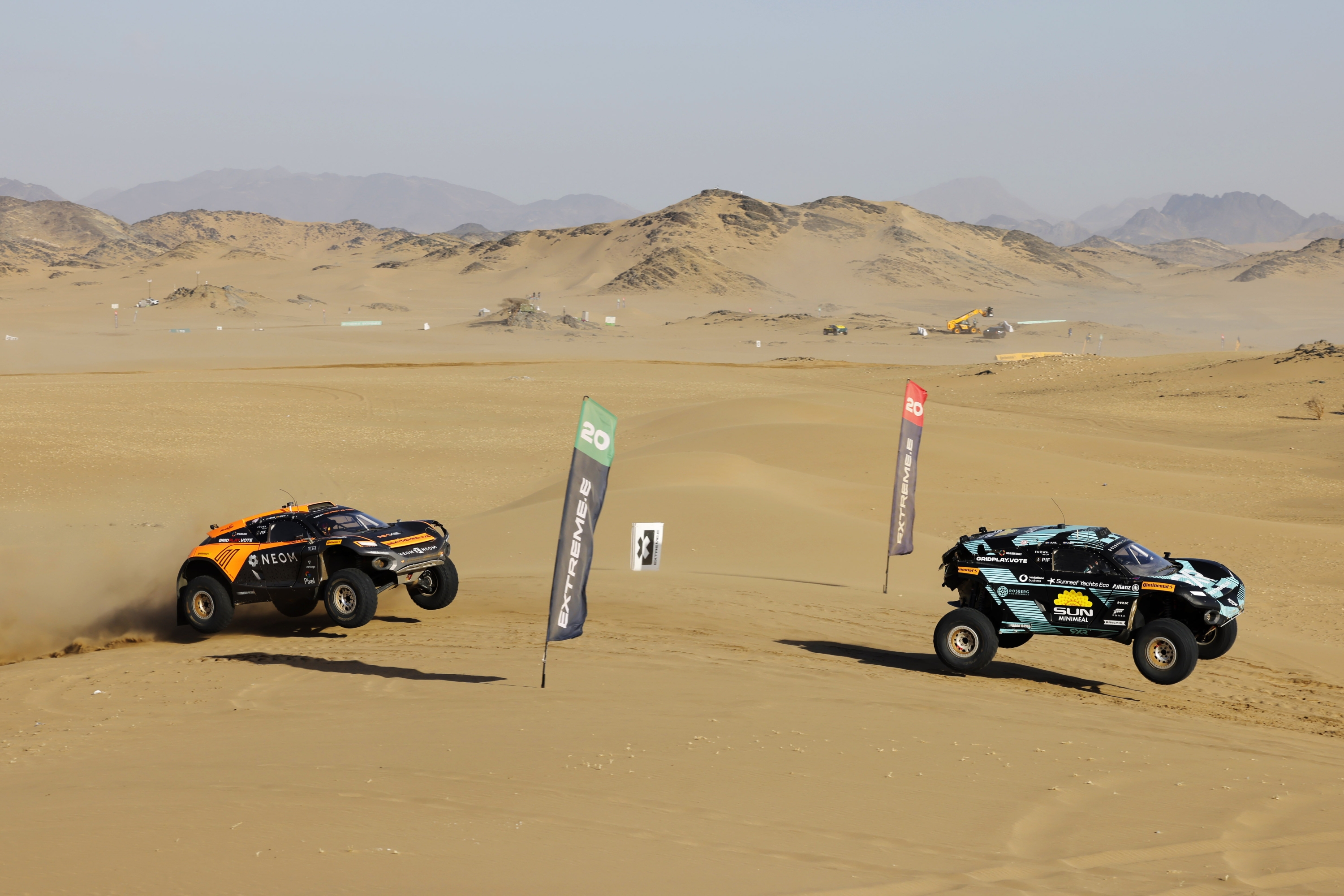 FEBRUARY 17: Mikaela Ahlin-Kottulinsky (SWE) / Johan Kristoffersson (SWE), Rosberg X Racing Cristina Gutierrez (ESP) / Mattias Ekstrom (SWE), NEOM McLaren Extreme E during the Saudi Arabia on February 17, 2024. (Photo by Andrew Ferraro / LAT Images)