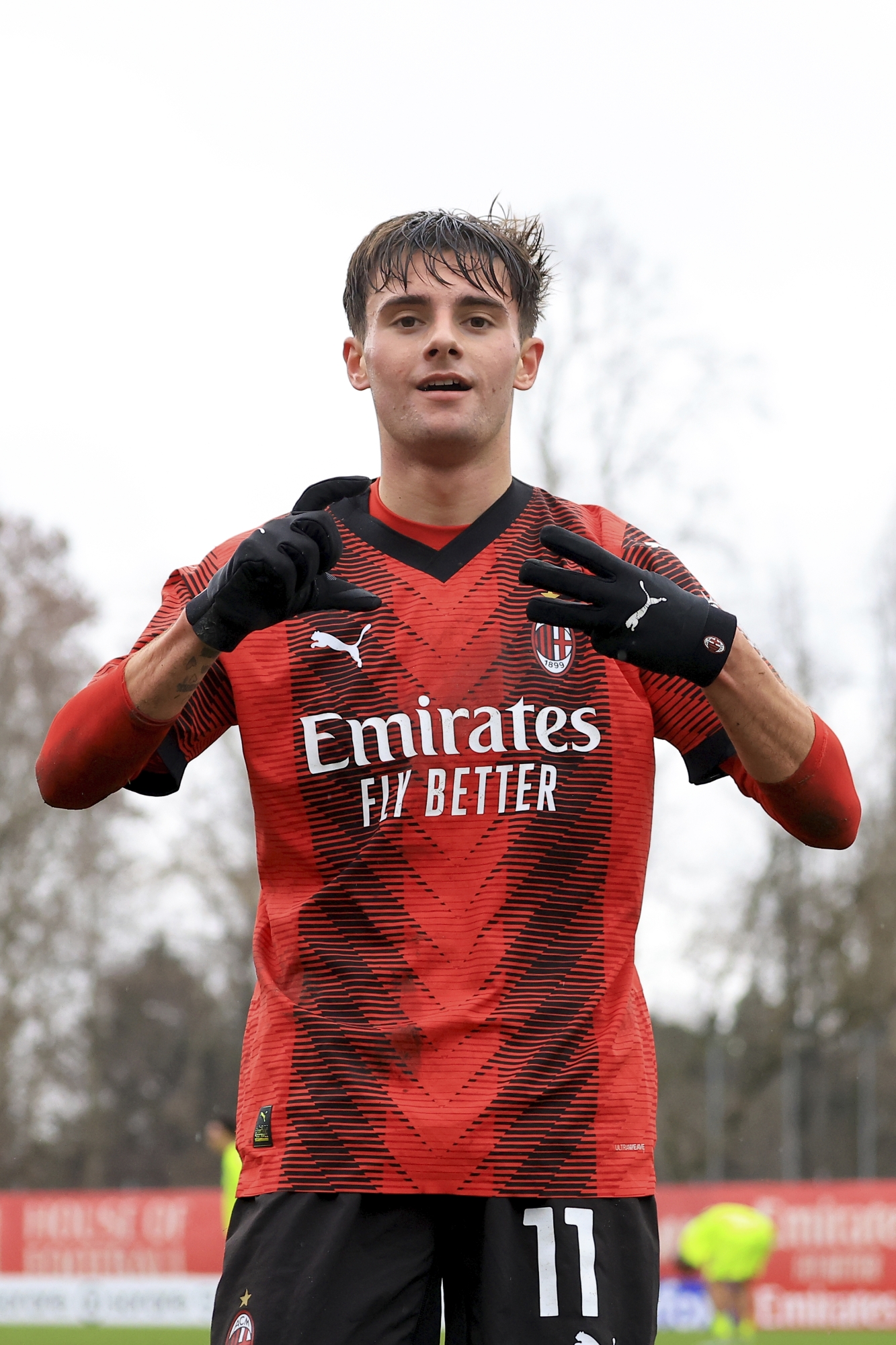 MILAN, ITALY - FEBRUARY 10: Diego Sia of AC Milan celebrates after scoring the his team's secon goal during the Primavera 1 match between AC Milan U19 and Sassuolo U19 at Vismara PUMA House of Football on February 10, 2024 in Milan, Italy. (Photo by Giuseppe Cottini/AC Milan via Getty Images)