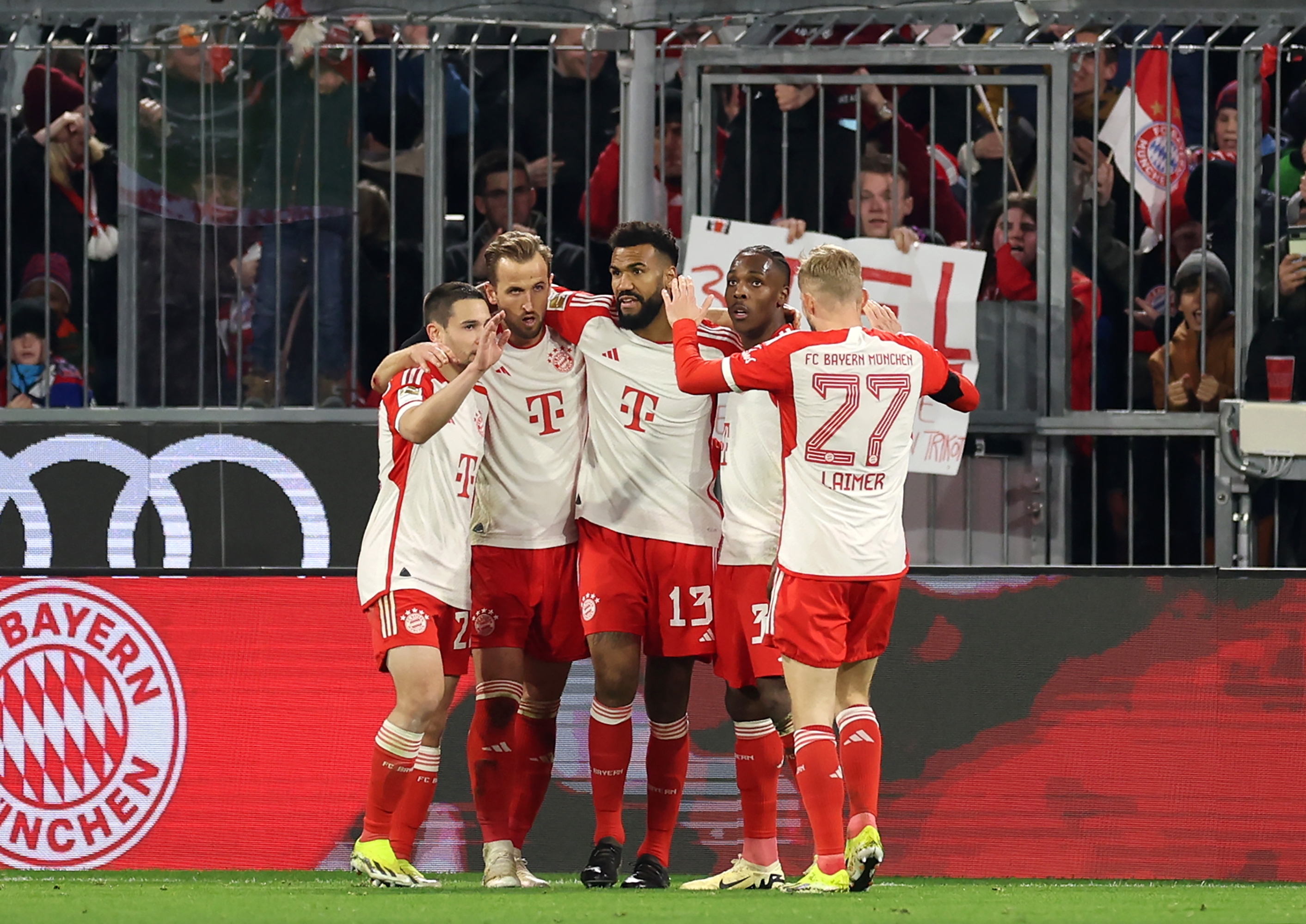MUNICH, GERMANY - FEBRUARY 24: Harry Kane of Bayern Munich celebrates scoring his team's second goal with teammates during the Bundesliga match between FC Bayern München and RB Leipzig at the Allianz Arena on February 24, 2024 in Munich, Germany. (Photo by Boris Streubel/Getty Images)