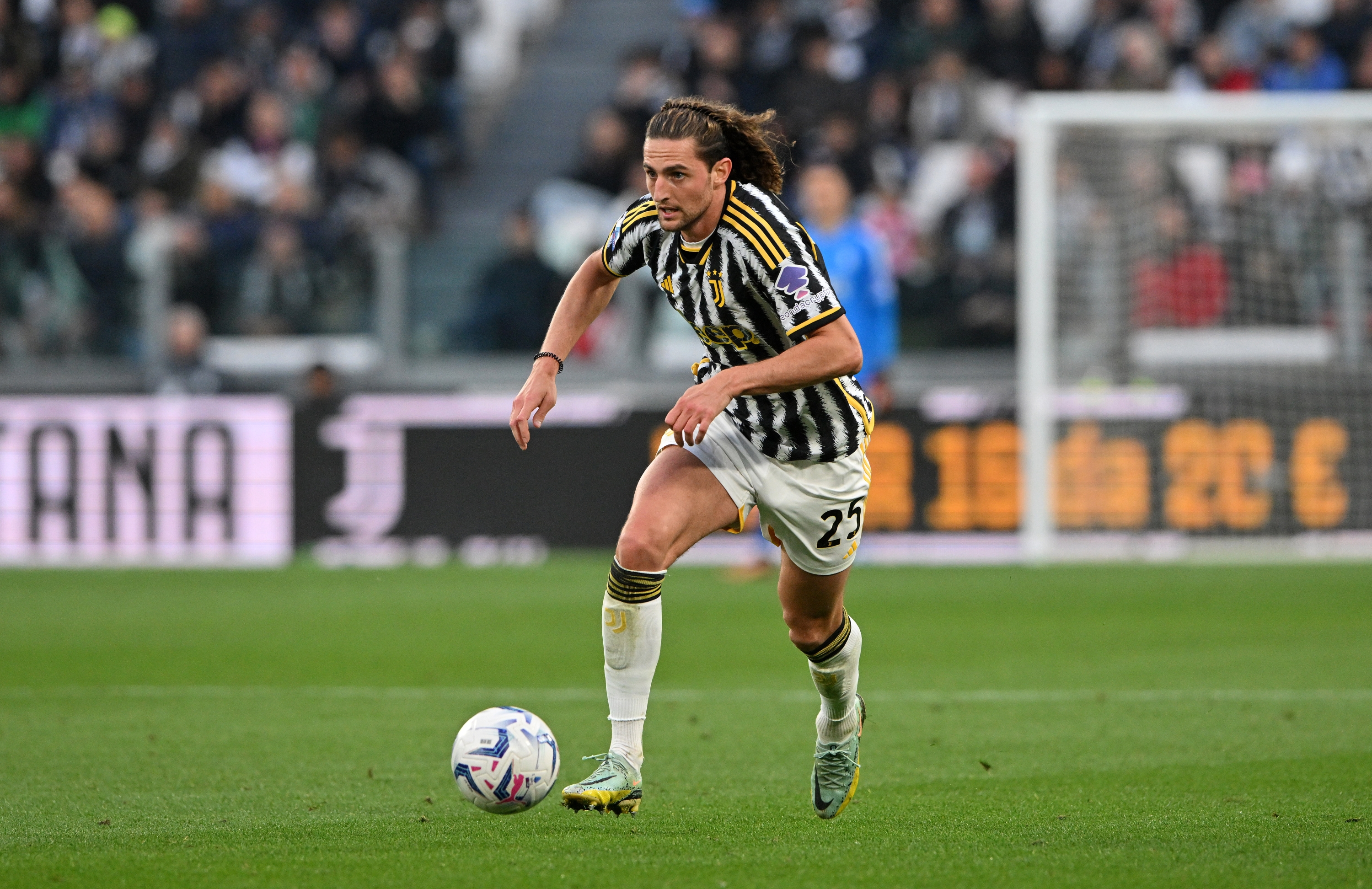 TURIN, ITALY - APRIL 27: Adrien Rabiot of Juventus runs with the ball during the Serie A TIM match between Juventus and AC Milan at Allianz Stadium on April 27, 2024 in Turin, Italy. (Photo by Chris Ricco - Juventus FC/Juventus FC via Getty Images)