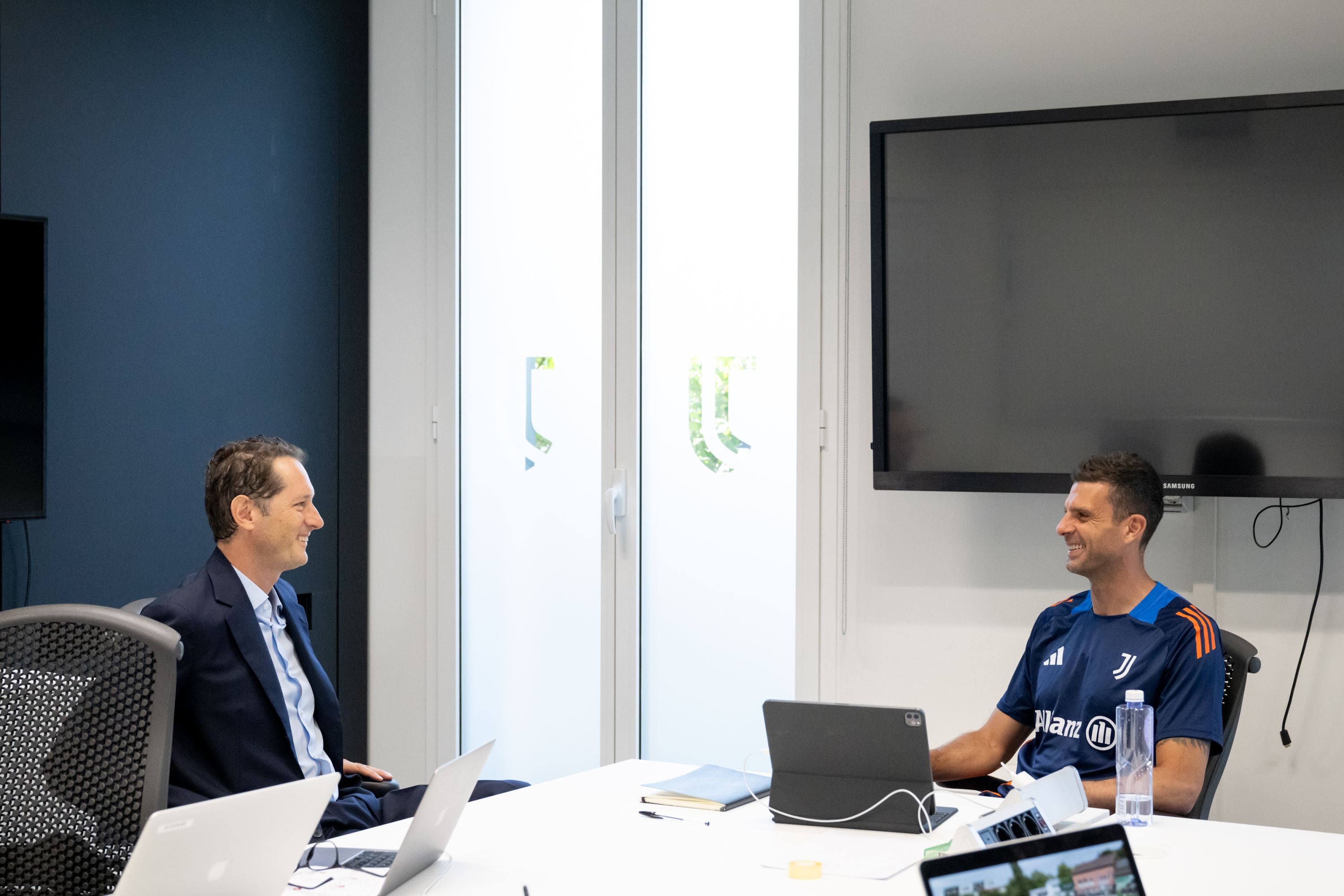 TURIN, ITALY - JULY 11: John Elkann, Thiago Motta before a training session at JTC on July 11, 2024 in Turin, Italy.  (Photo by Daniele Badolato - Juventus FC/Juventus FC via Getty Images)