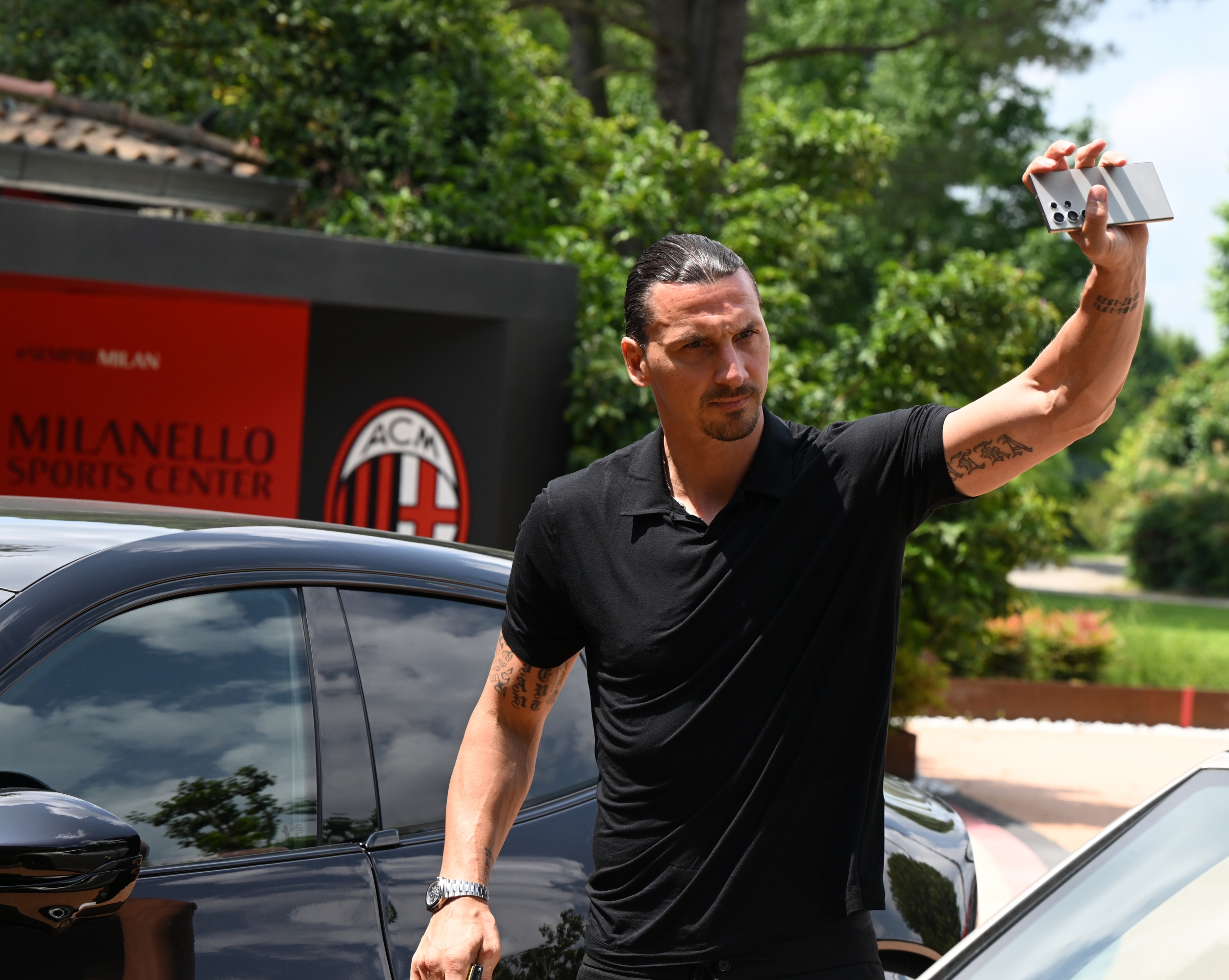 CAIRATE, ITALY - JULY 08: Zlatan Ibrahimovic AC Milan Senior Advisor arrives at Milanello before the AC Milan training session on July 08, 2024 in Cairate, Italy. (Photo by Claudio Villa/AC Milan via Getty Images)