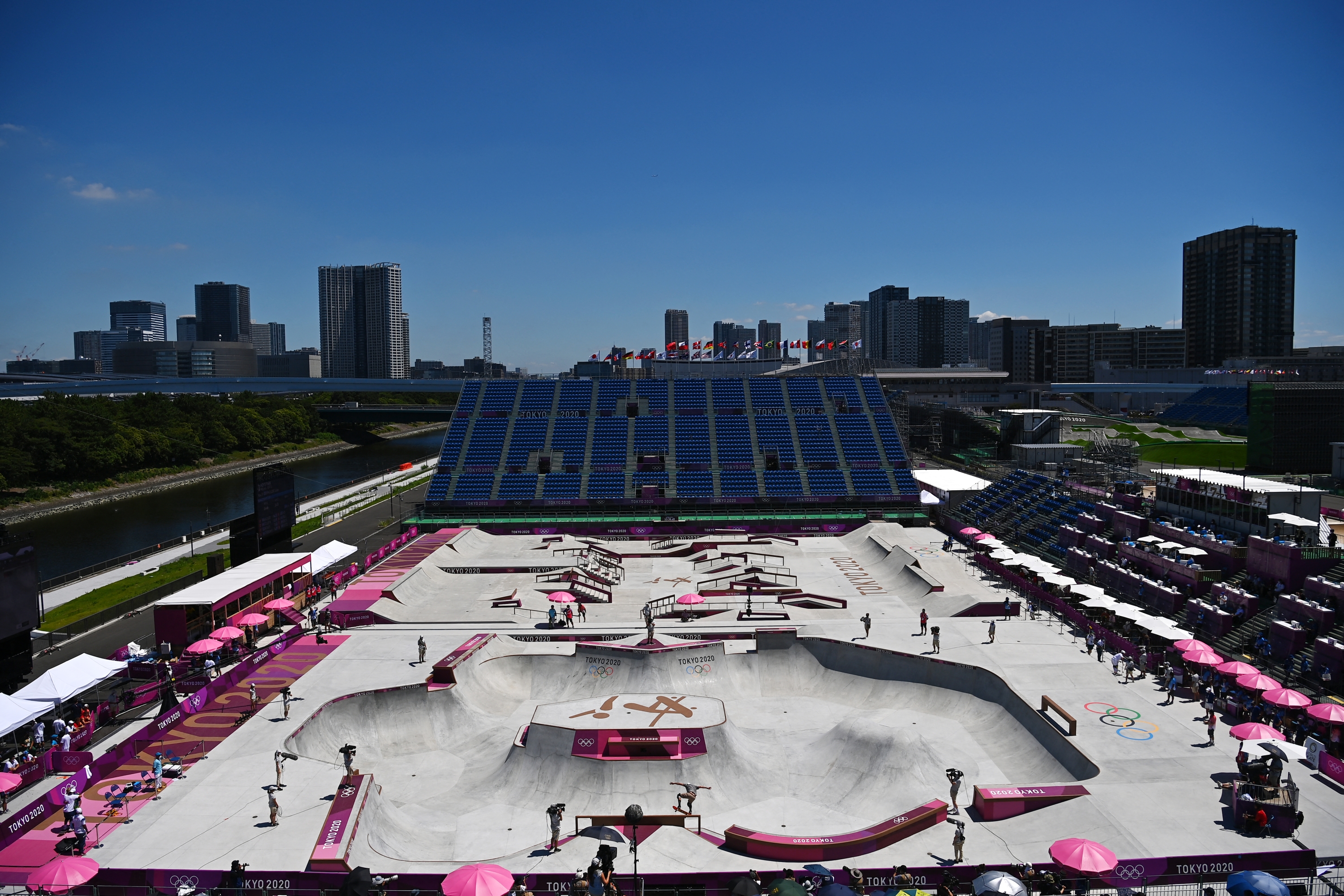 General view of the men's park taken during the Tokyo 2020 Olympic Games at Ariake Sports Park Skateboarding in Tokyo on August 05, 2021. (Photo by Loic VENANCE / AFP)