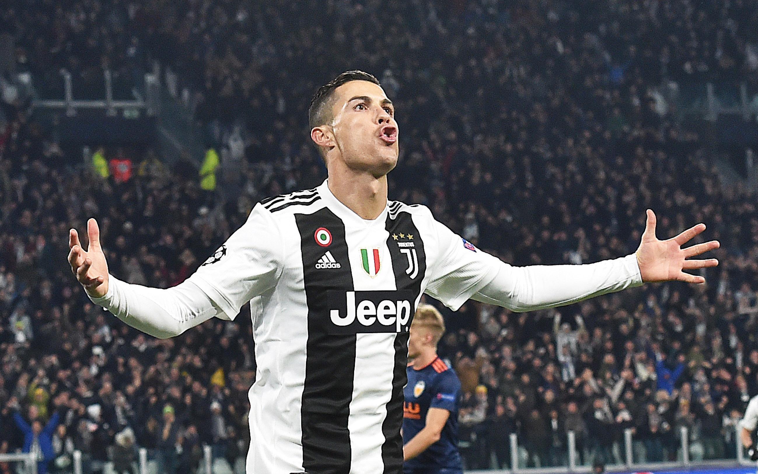 Juventus's Cristiano Ronaldo jubilations after Mario Mandzukic scoring the goal 1-0 during the Champions League's group stage H soccer match Juventus FC vs Valencia FC at Allianz Stadium in Turin, Italy, 27 November 2018.  ANSA/ANDREA DI MARCO