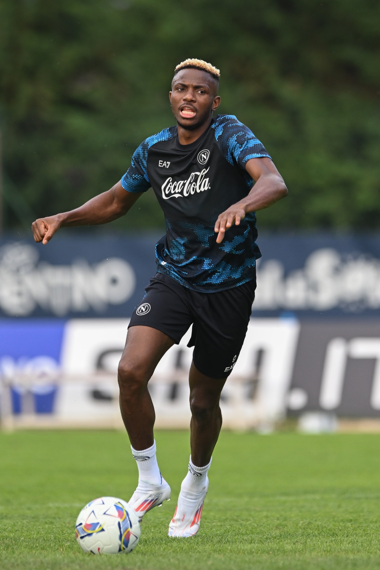 DIMARO, ITALY - JULY 18: SSC Napoli player Victor Osimhen during the afternoon training session at Dimaro Sport Center, on July 18 2024 in Dimaro, Italy. (Photo by SSC NAPOLI/SSC NAPOLI via Getty Images)