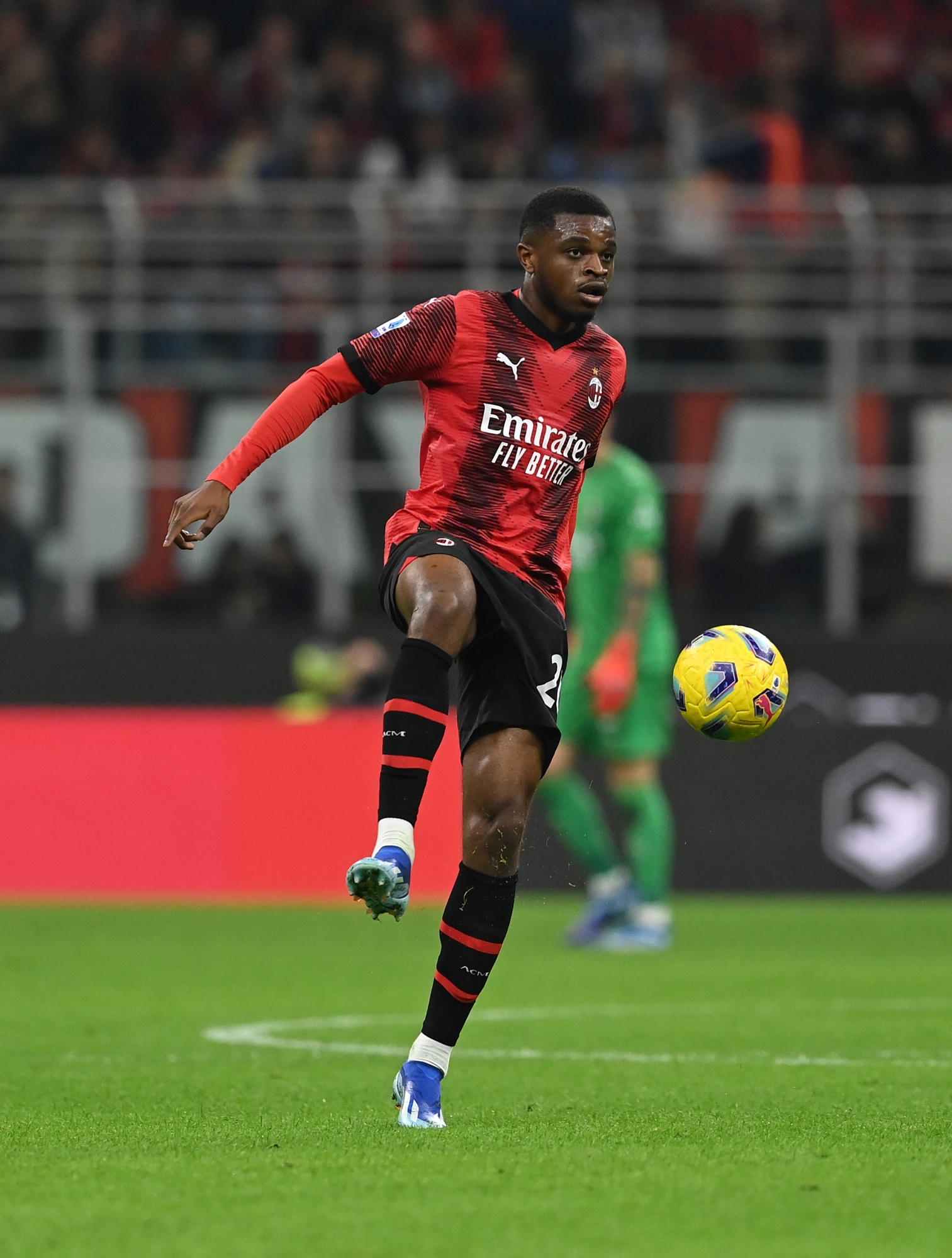 MILAN, ITALY - OCTOBER 22:  Pierre Kalulu of AC Milan in action during the Serie A TIM match between AC Milan and Juventus at Stadio Giuseppe Meazza on October 22, 2023 in Milan, Italy. (Photo by Claudio Villa/AC Milan via Getty Images)