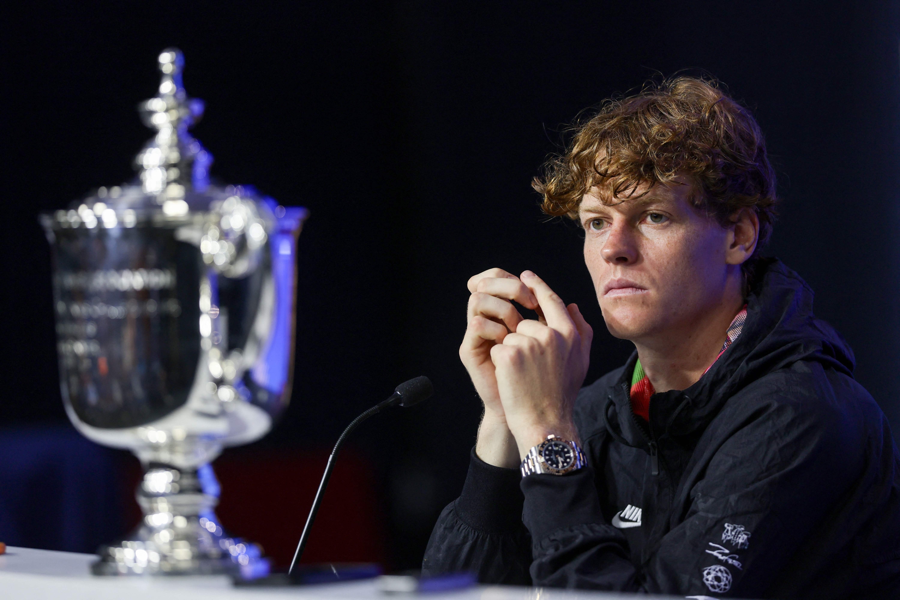 NEW YORK, NEW YORK - SEPTEMBER 08: Jannik Sinner of Italy speaks to the press after defeating Taylor Fritz of the United States to win the Men's Singles Final on Day Fourteen of the 2024 US Open at USTA Billie Jean King National Tennis Center on September 08, 2024 in the Flushing neighborhood of the Queens borough of New York City.   Matthew Stockman/Getty Images/AFP (Photo by MATTHEW STOCKMAN / GETTY IMAGES NORTH AMERICA / Getty Images via AFP)