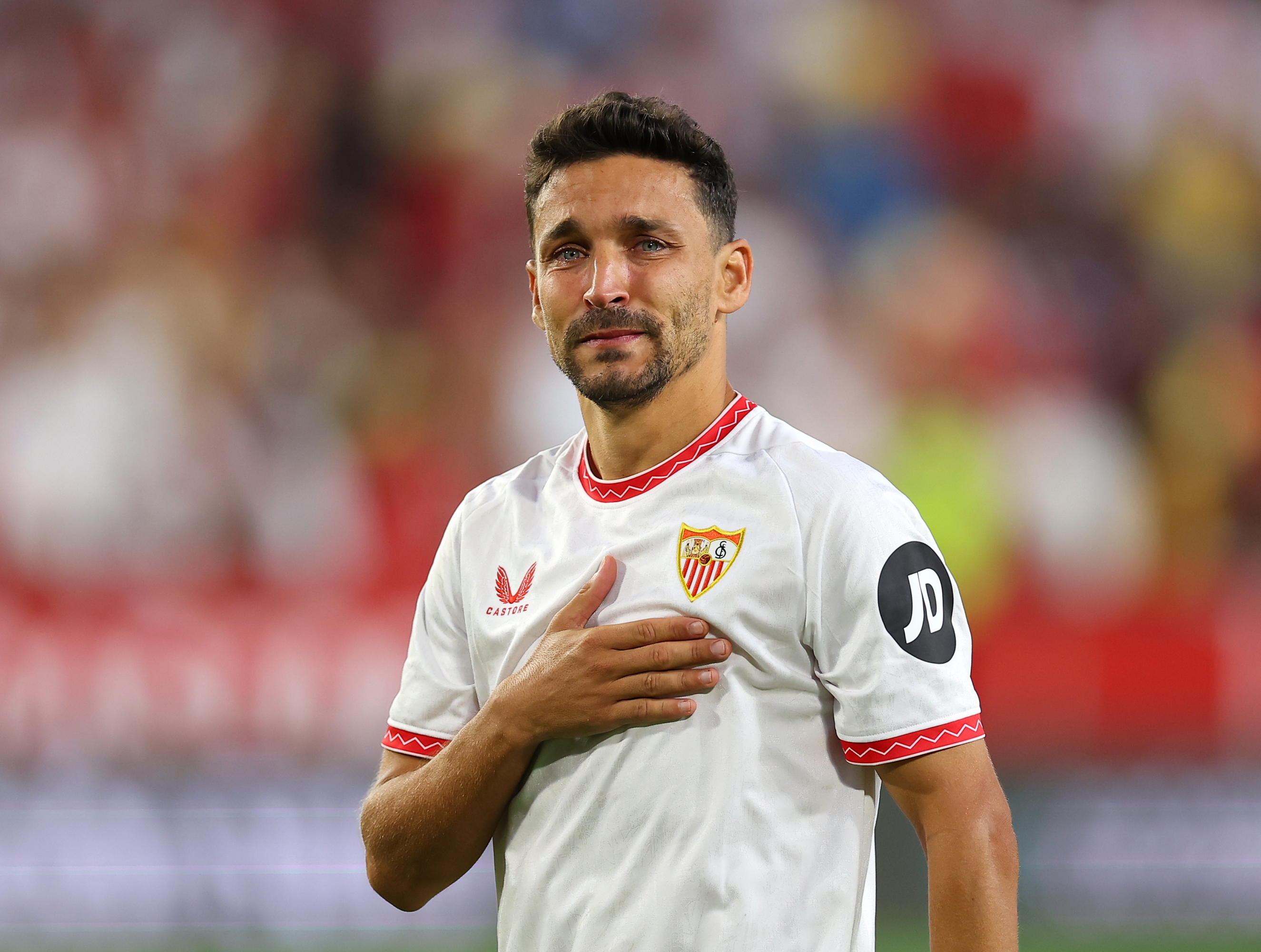 SEVILLE, SPAIN - SEPTEMBER 14: Jesus Navas of Sevilla FC acknowledges fans following victory in the LaLiga match between Sevilla FC and Getafe CF at Estadio Ramon Sanchez Pizjuan on September 14, 2024 in Seville, Spain. (Photo by Fran Santiago/Getty Images)