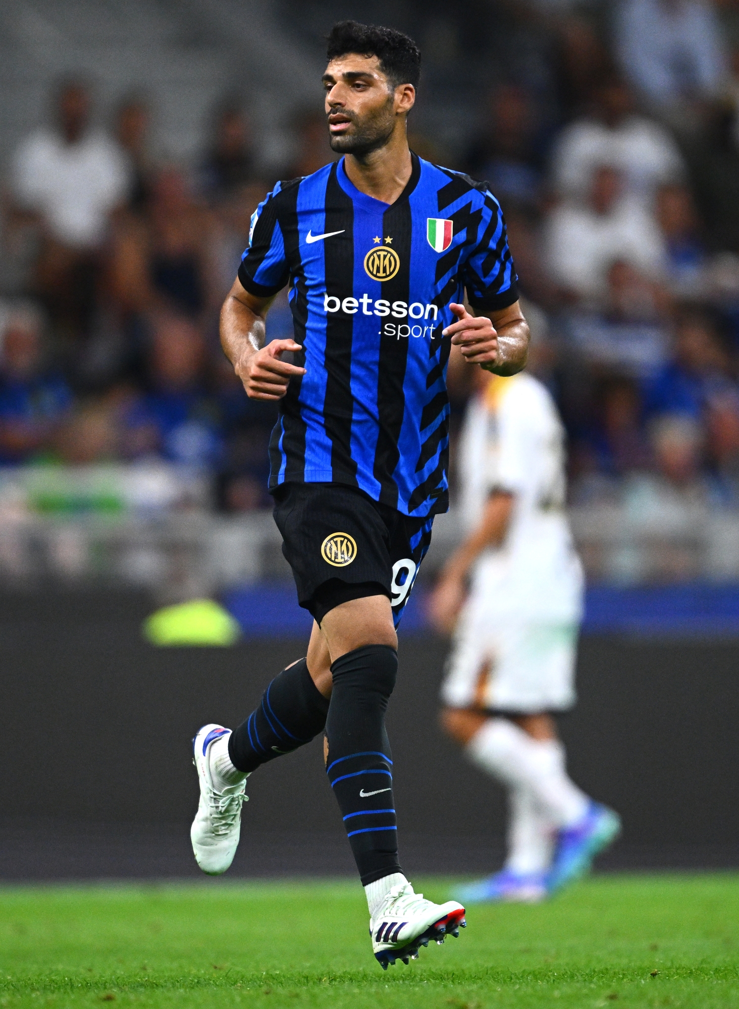 MILAN, ITALY - AUGUST 24: Mehdi Taremi of FC Internazionale in action during the Serie A match between Inter and Lecce at Stadio Giuseppe Meazza on August 24, 2024 in Milan, Italy. (Photo by Mattia Ozbot - Inter/Inter via Getty Images)