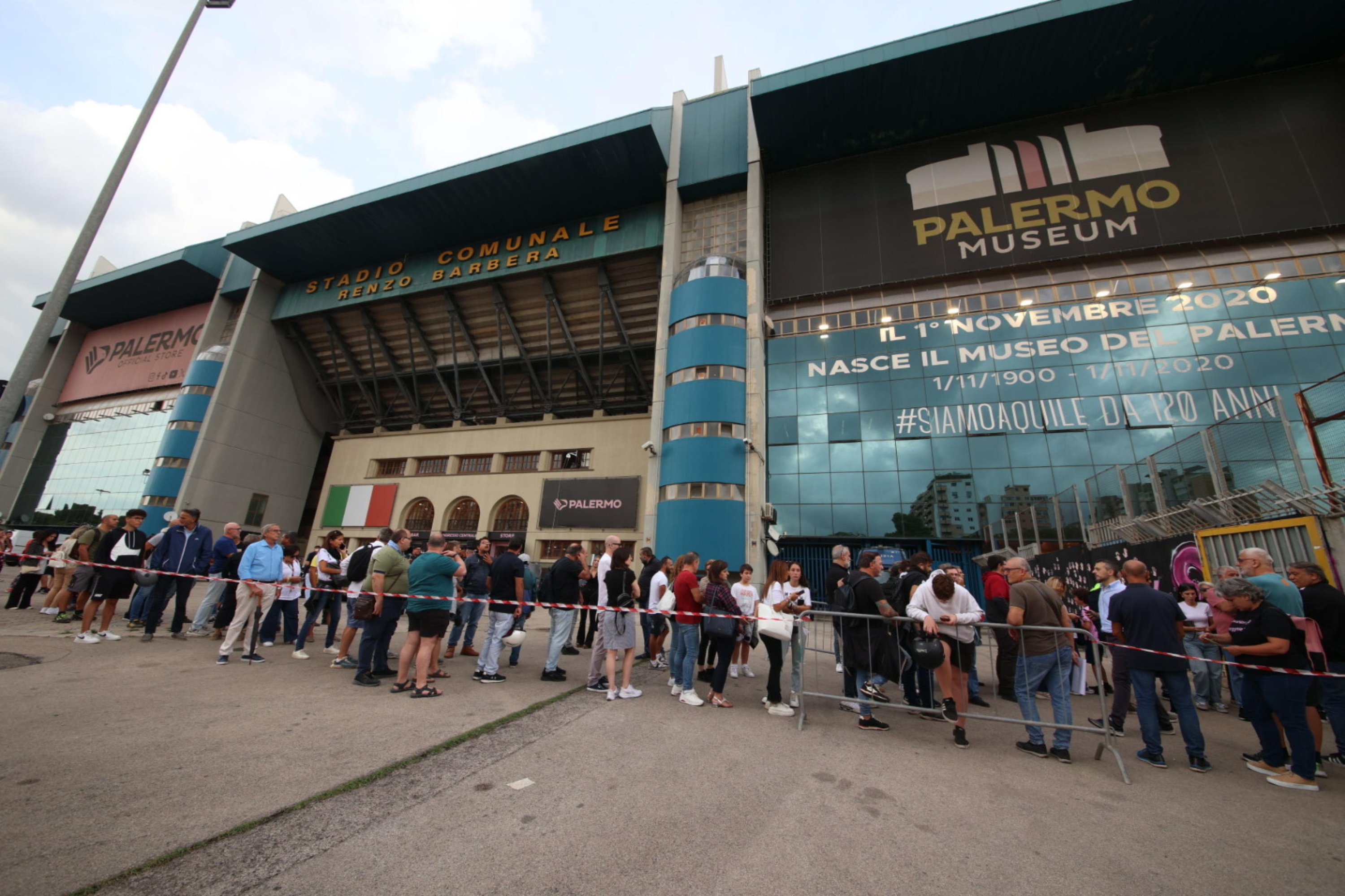 Camera ardente Totò Schillaci allo stadio Barbera, 18 settembre 2024 Palermo. ANSA/IGOR PETYX