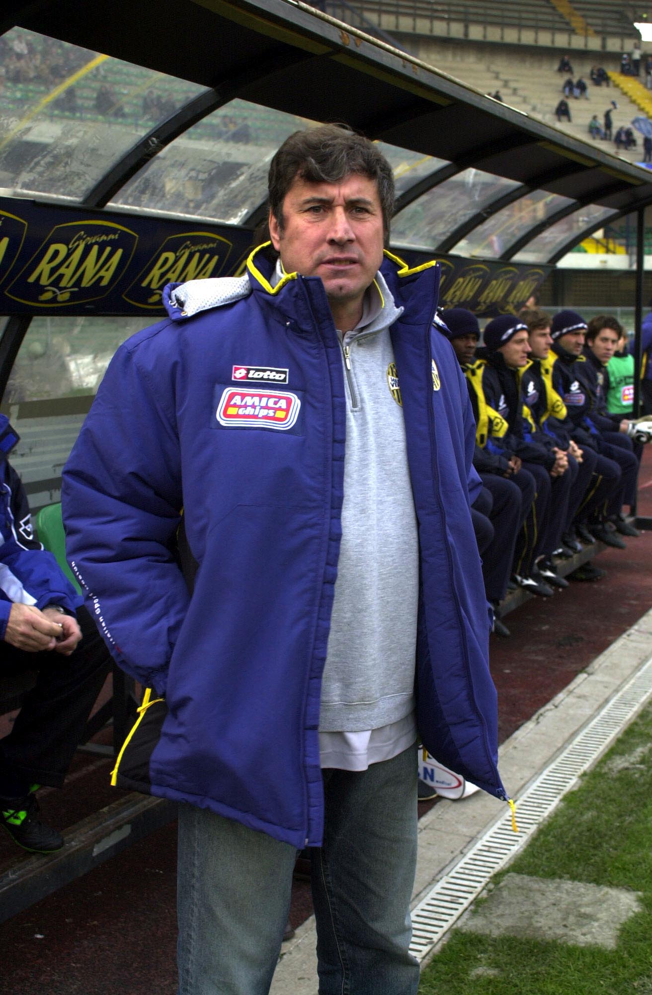 Alberto Malesani on the Verona bench in 2001.