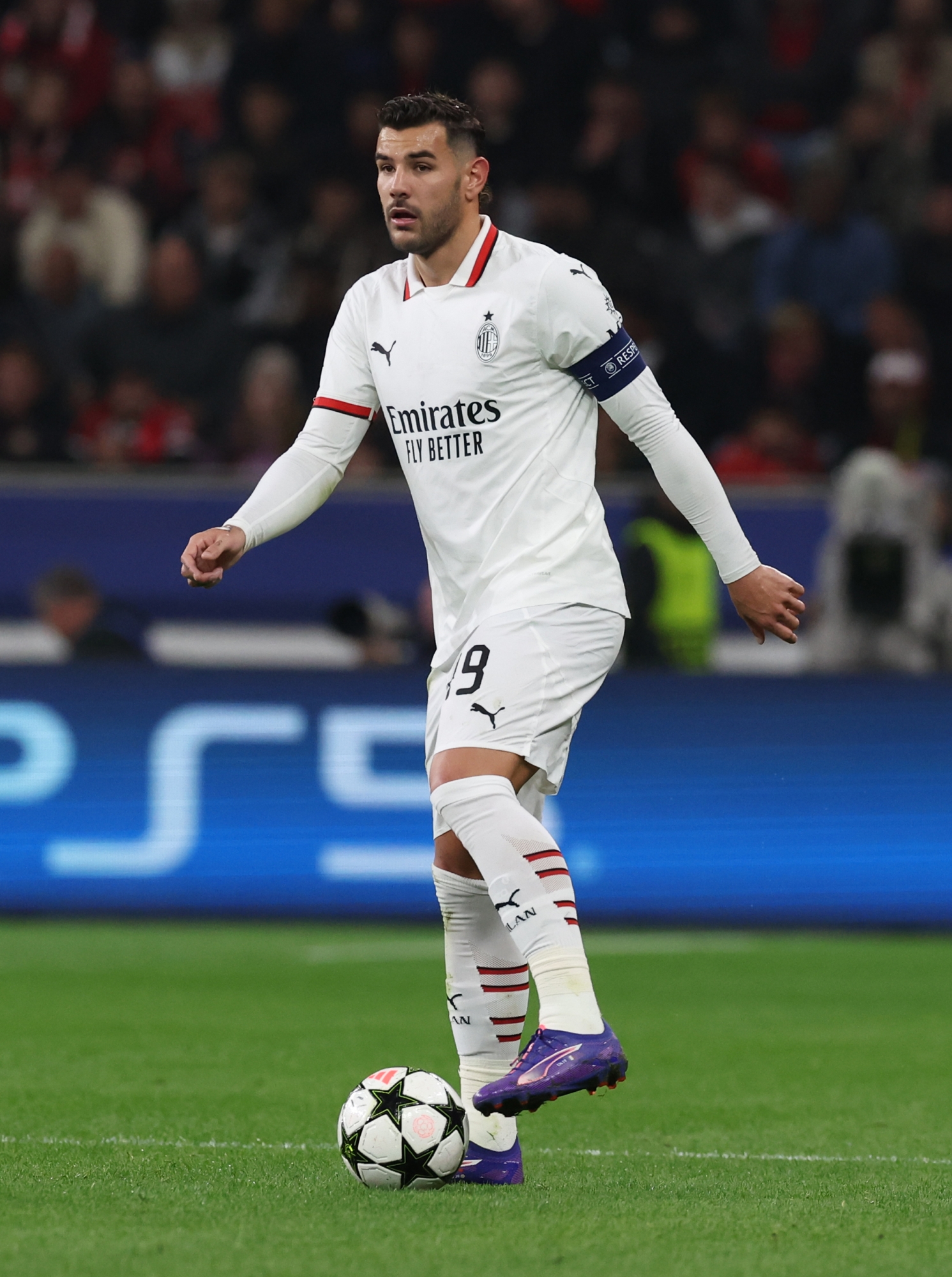 LEVERKUSEN, GERMANY - OCTOBER 01: Theo Hernande of AC Milan in action during the UEFA Champions League 2024/25 League Phase MD2 match between Bayer 04 Leverkusen and  AC Milan at BayArena on October 01, 2024 in Leverkusen, Germany. (Photo by Claudio Villa/AC Milan via Getty Images)