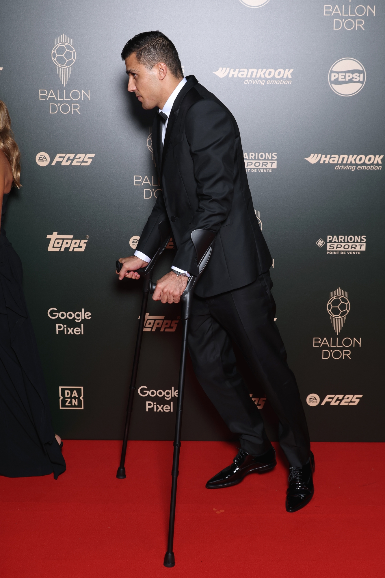 PARIS, FRANCE - OCTOBER 28: Rodrigo Hernández Bibula Cascante aka Rodri of Manchester City attends the 68th Ballon D'Or Photocall at Theatre Du Chatelet on October 28, 2024 in Paris, France. (Photo by Pascal Le Segretain/Getty Images)