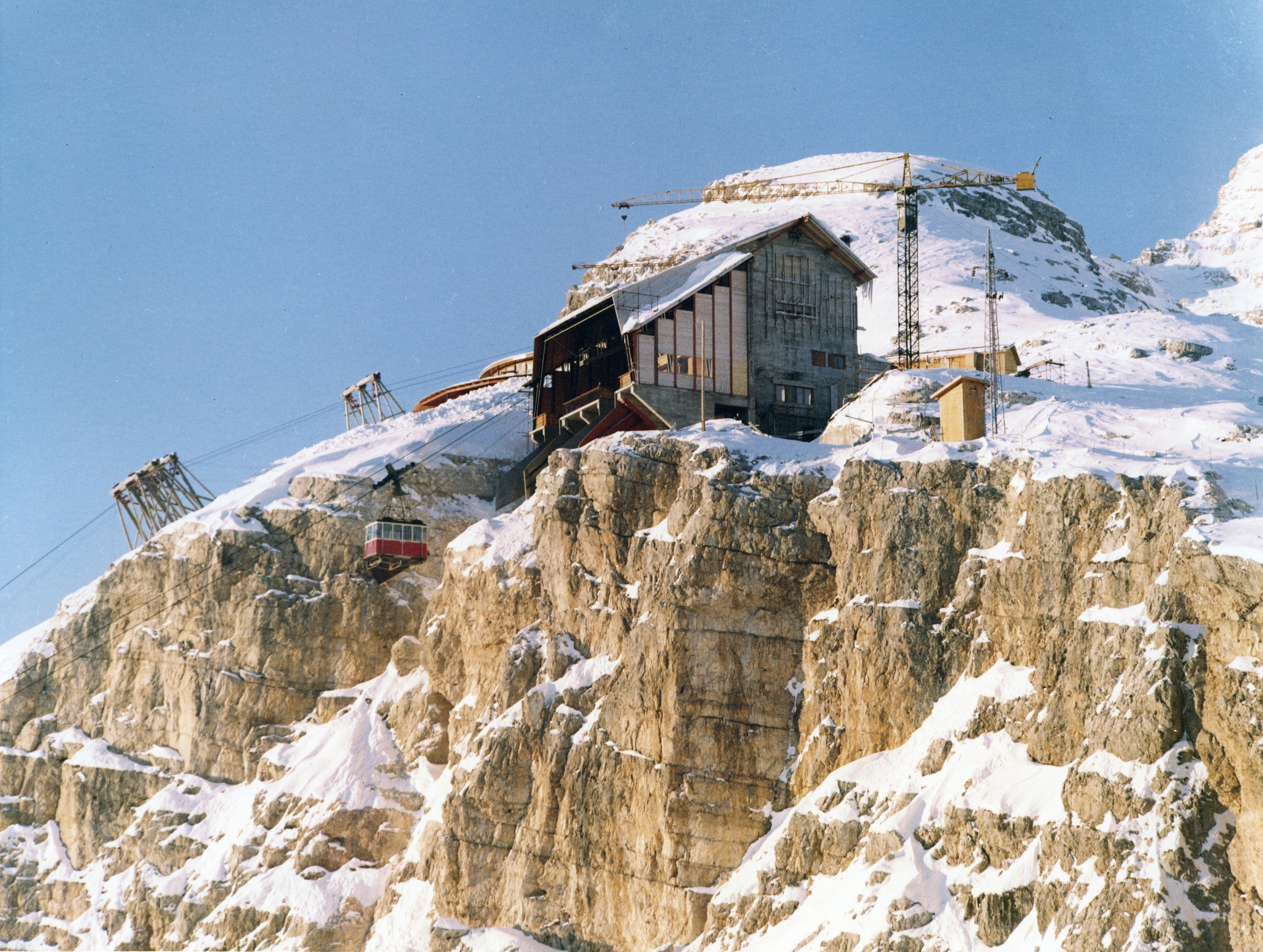 dolomiti superski tofana cortina d'ampezzo sciare sci