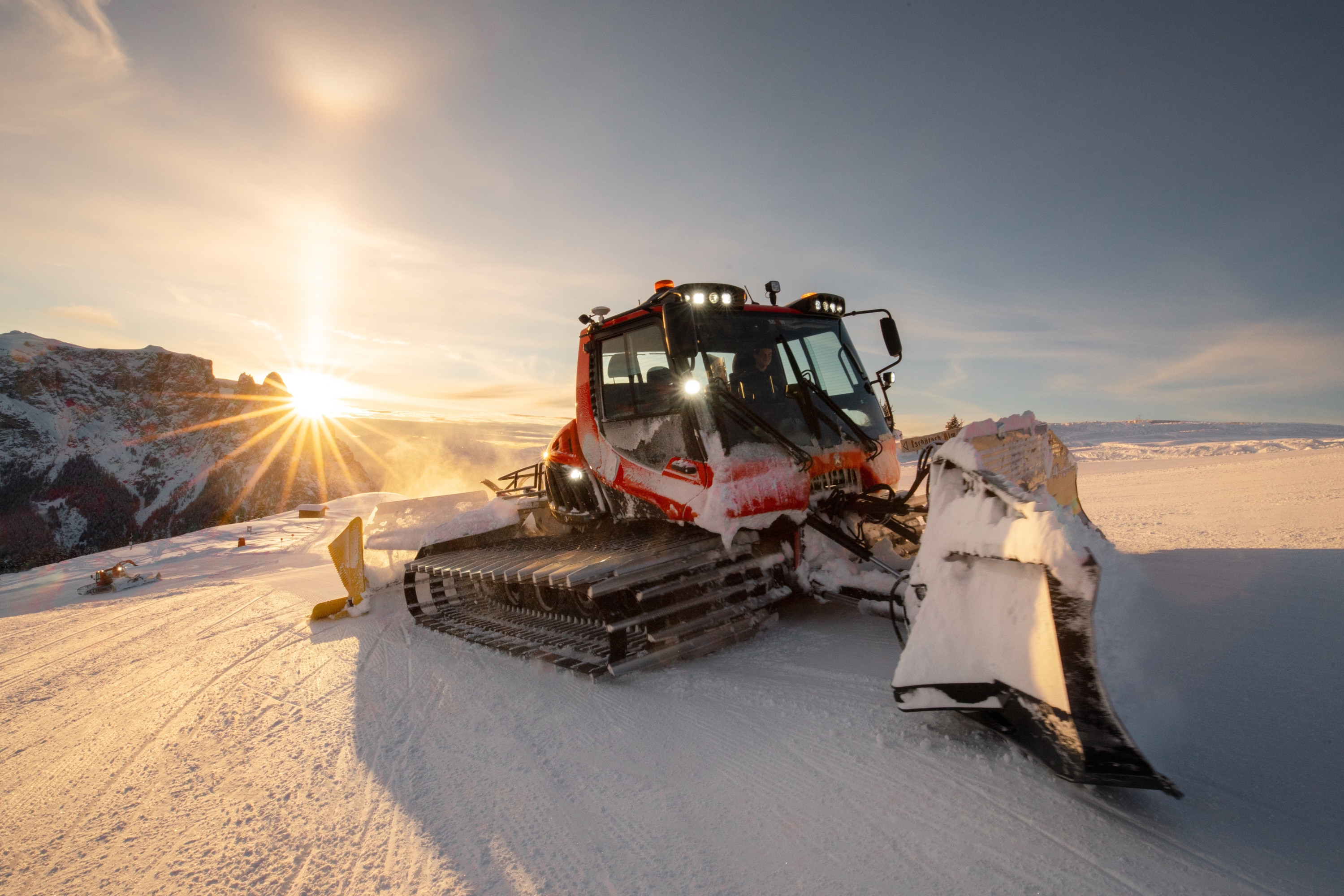 alpe di siusi dolomiti superski gatto delle nevi gatti delle nevi