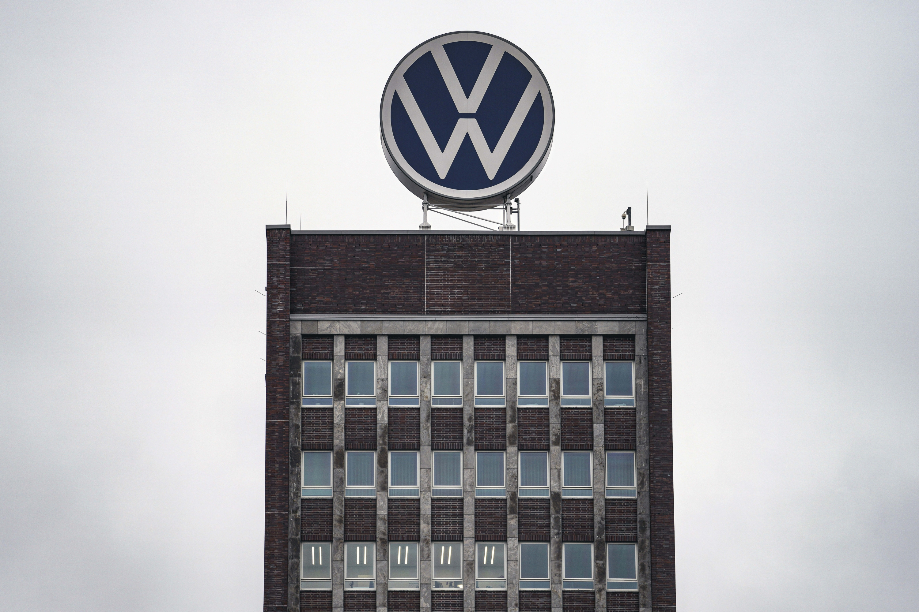 The VW headquarters are pictured, when employees of Germany\'s largest carmaker Volkswagen went on strike at the main factory in Wolfsburg, Germany, Monday, Dec. 9, 2024. (AP Photo/Martin Meissner)    Associated Press / LaPresse Only italy and Spain