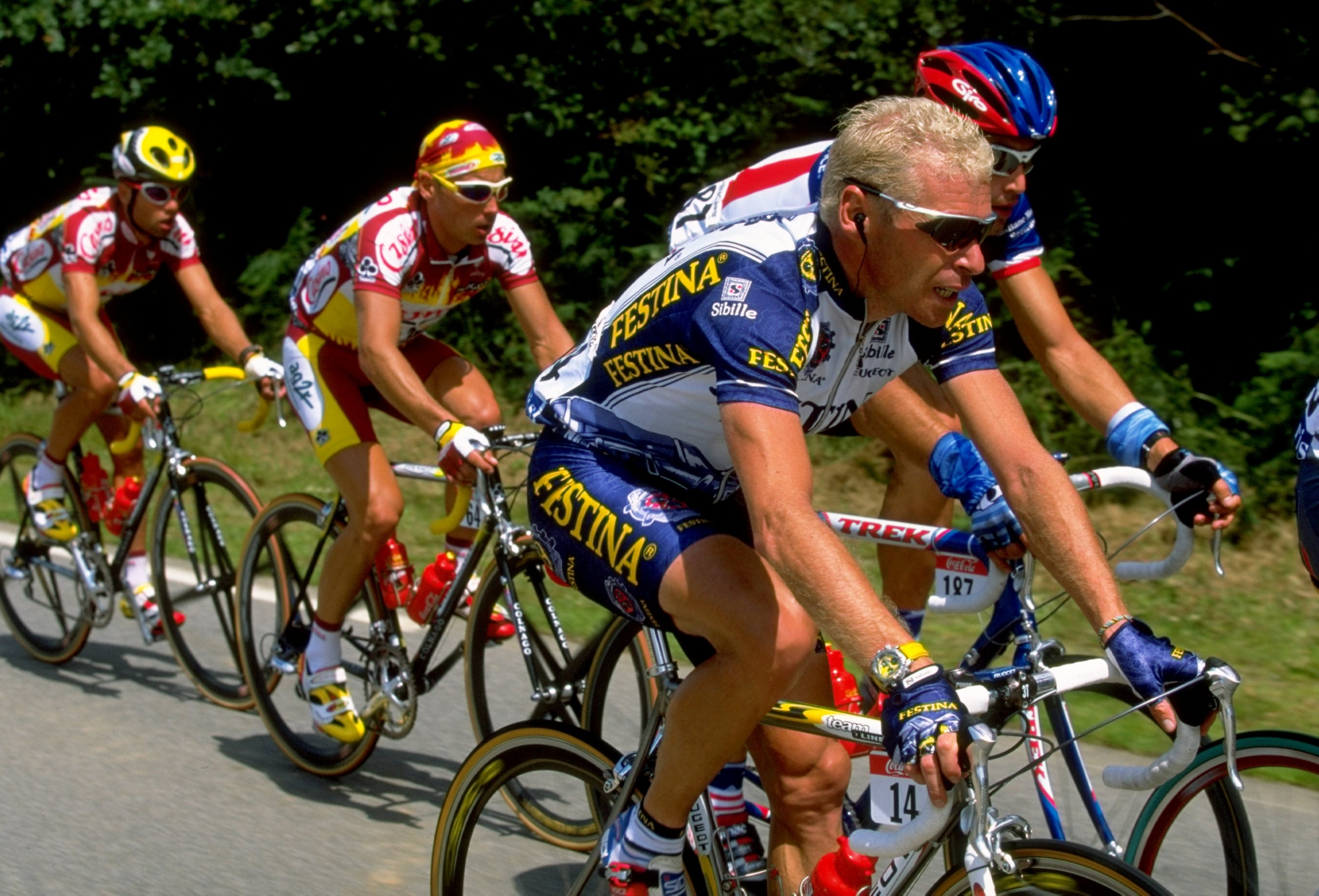 14 Jul 1998:  Pascal Herve of France and Festina in action during Stage 3 of the 1998 Tour De France from Roscoff-Lorient, France. \ Mandatory Credit: Alex Livesey /Allsport