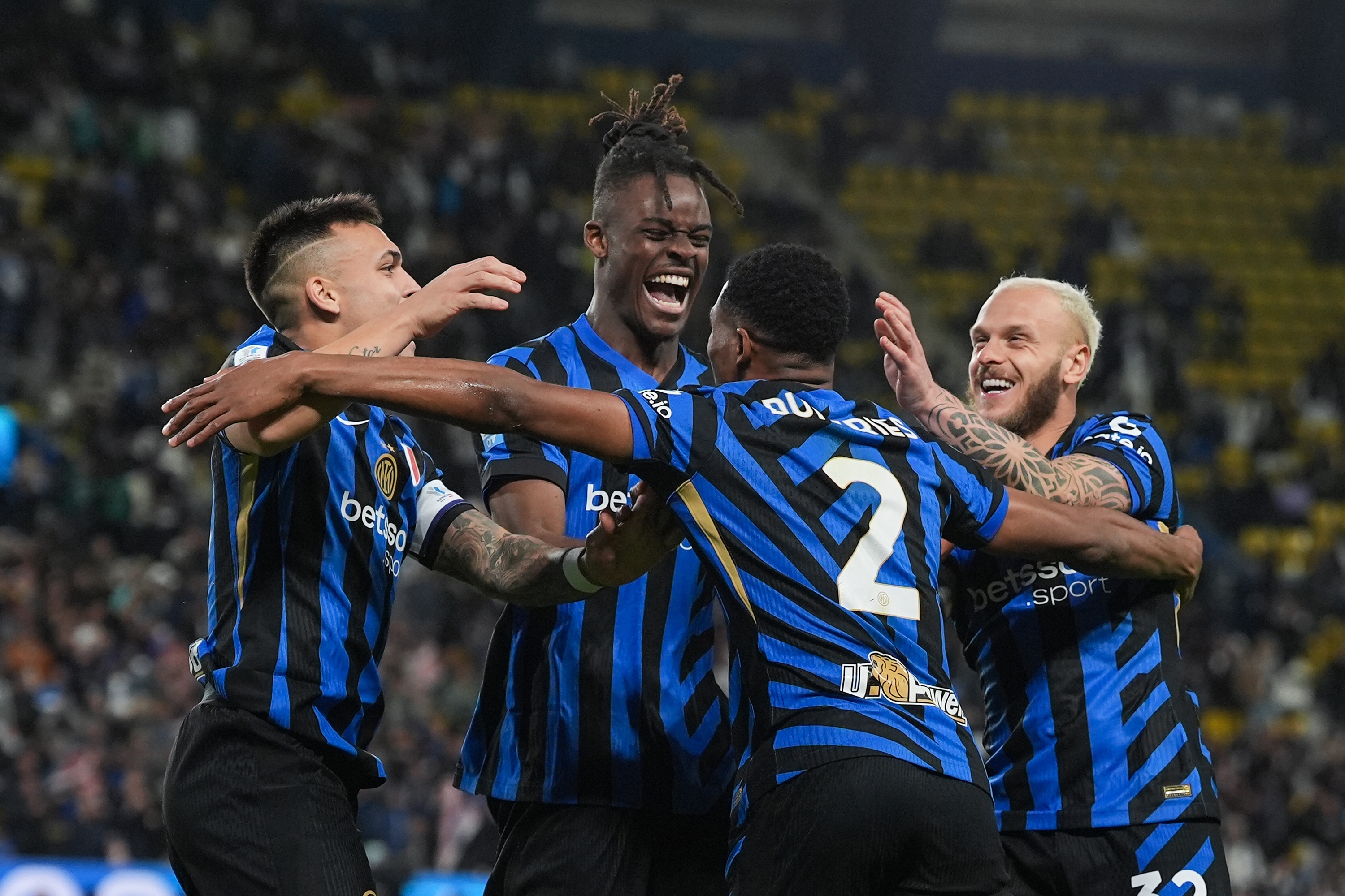 Inter Milan?s Denzel Dumfries celebrates after scores 1-0 his team's goal during the EA Sports FC Supercup 2024/2025 match between Inter and Atalanta at Al-Awwal Park Stadium in Riyadh, Saudi Arabia - Sport, Soccer - Thursday January 2, 2025 (Photo by Massimo Paolone/LaPresse)