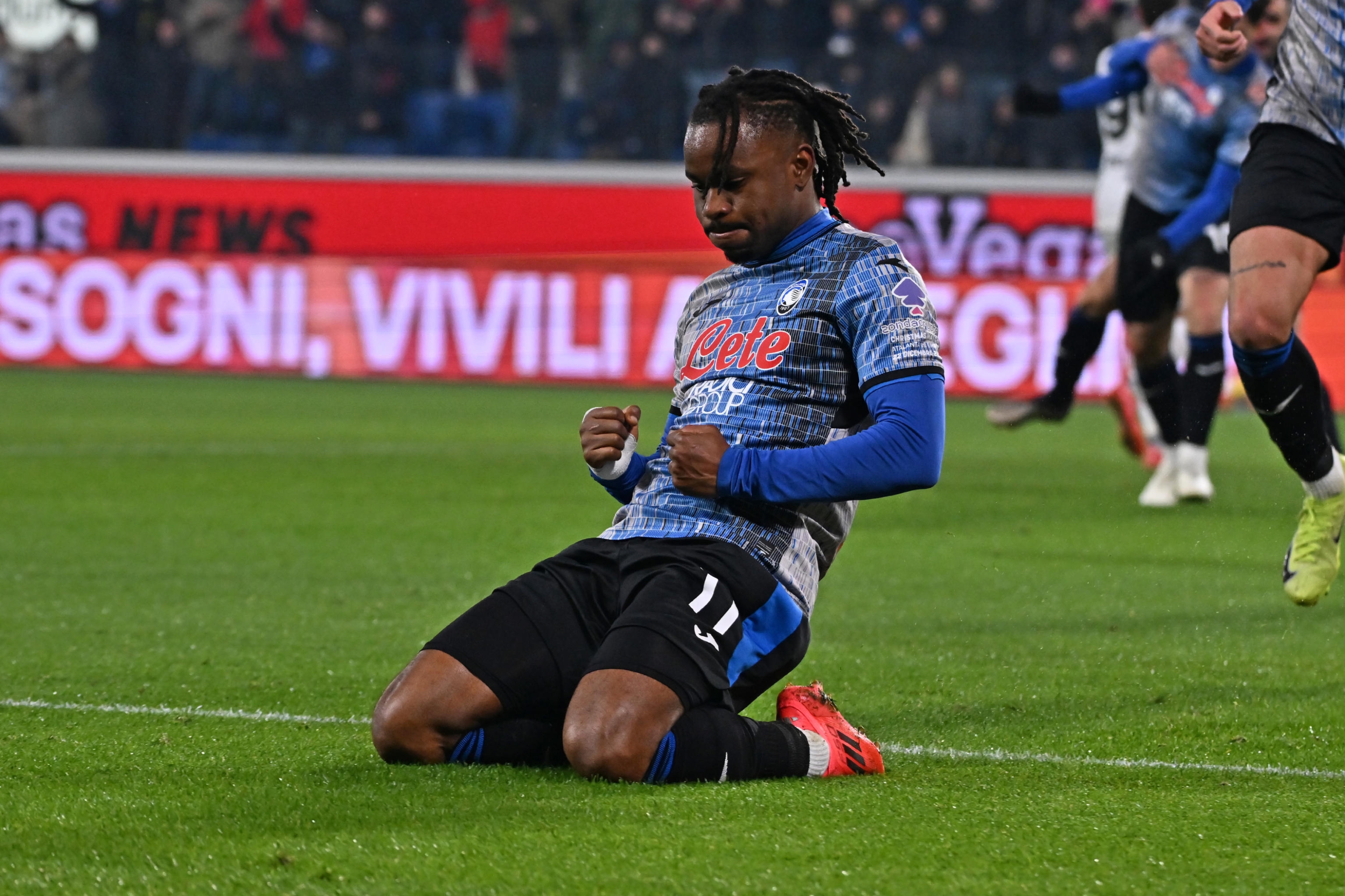 Atalanta's Ademola Lookman celebrates after goal 2-1 during the Italian Serie A soccer match Atalanta BC vs Empoli FC at the Gewiss Stadium in Bergamo, Italy, 22 December 2024.
ANSA/MICHELE MARAVIGLIA